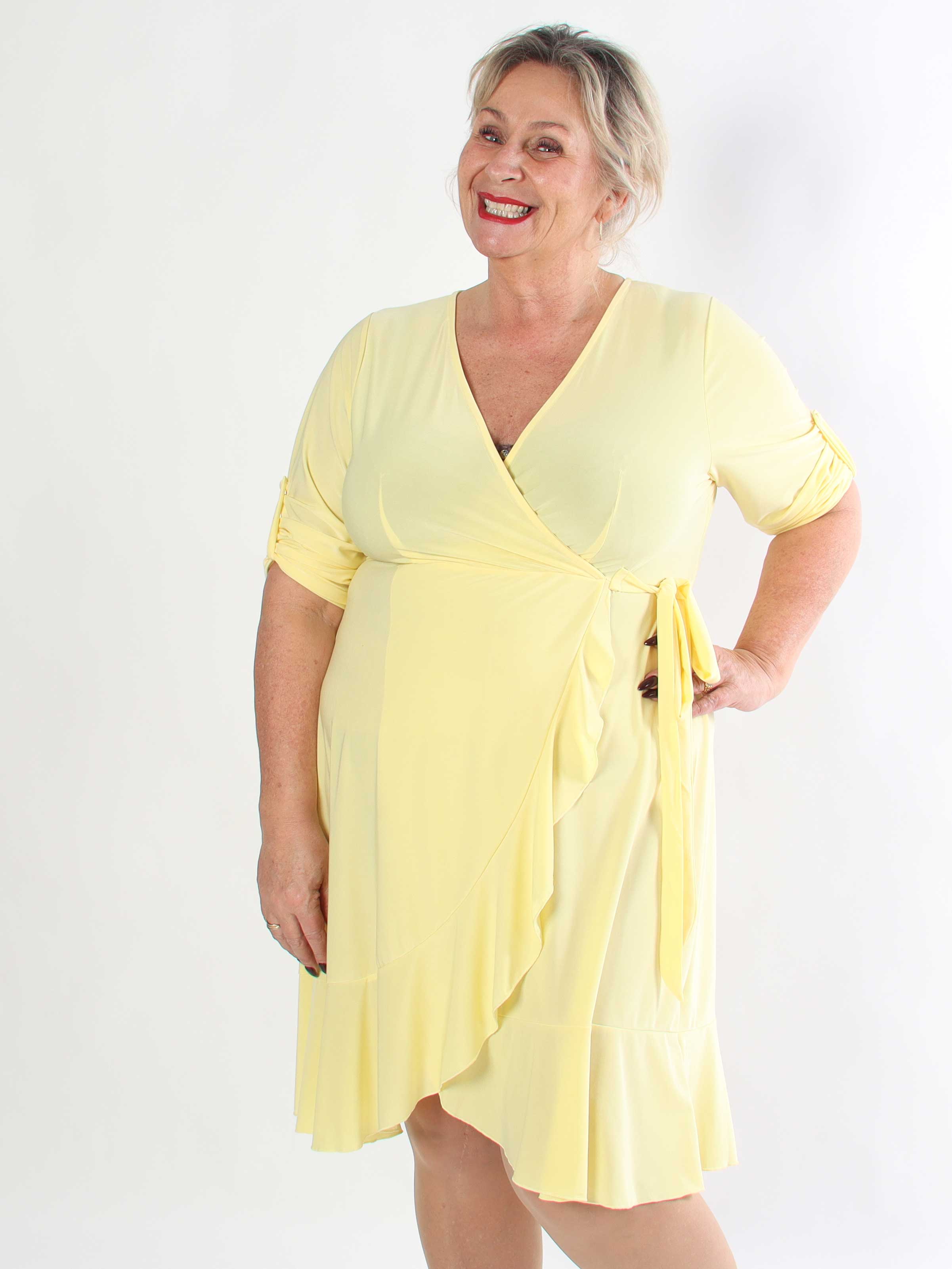 Savina Plain - Elastisk langærmet plus size kjole i slå-om-look