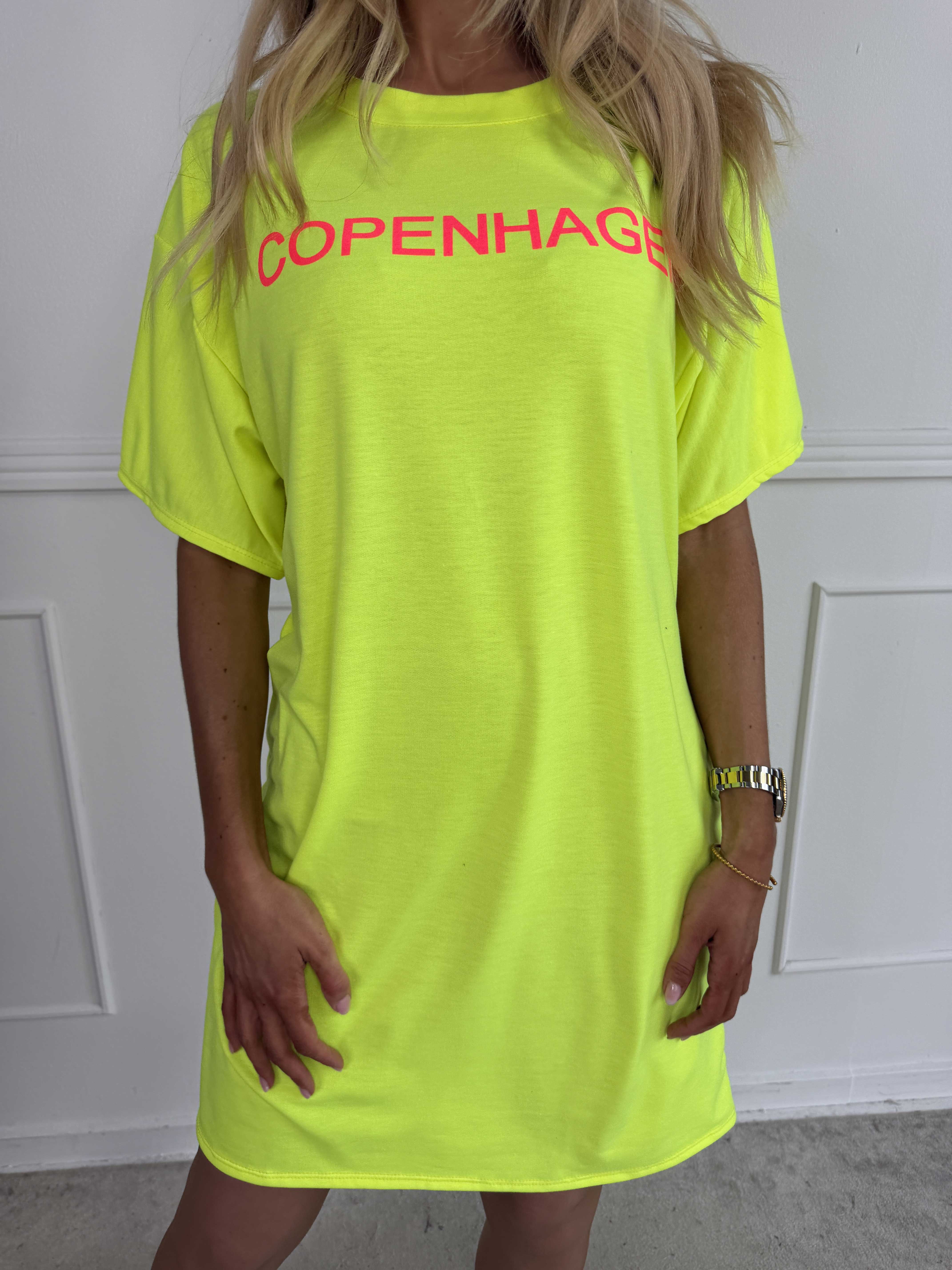 Malia - T-shirt kjole i bomuld med COPENHAGEN tryk