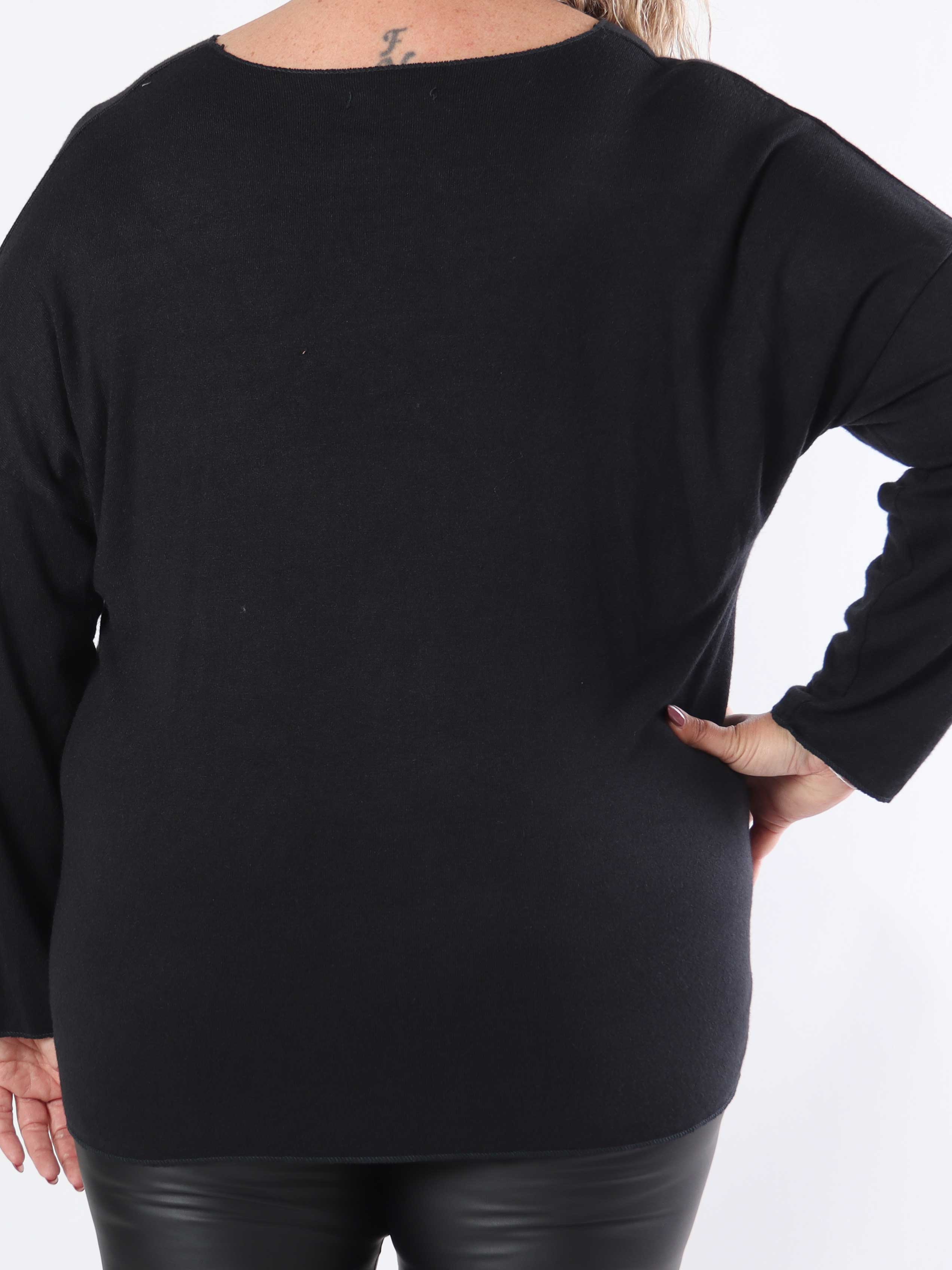 Djamila - Blød plus size bluse i viskose med v-udskæring