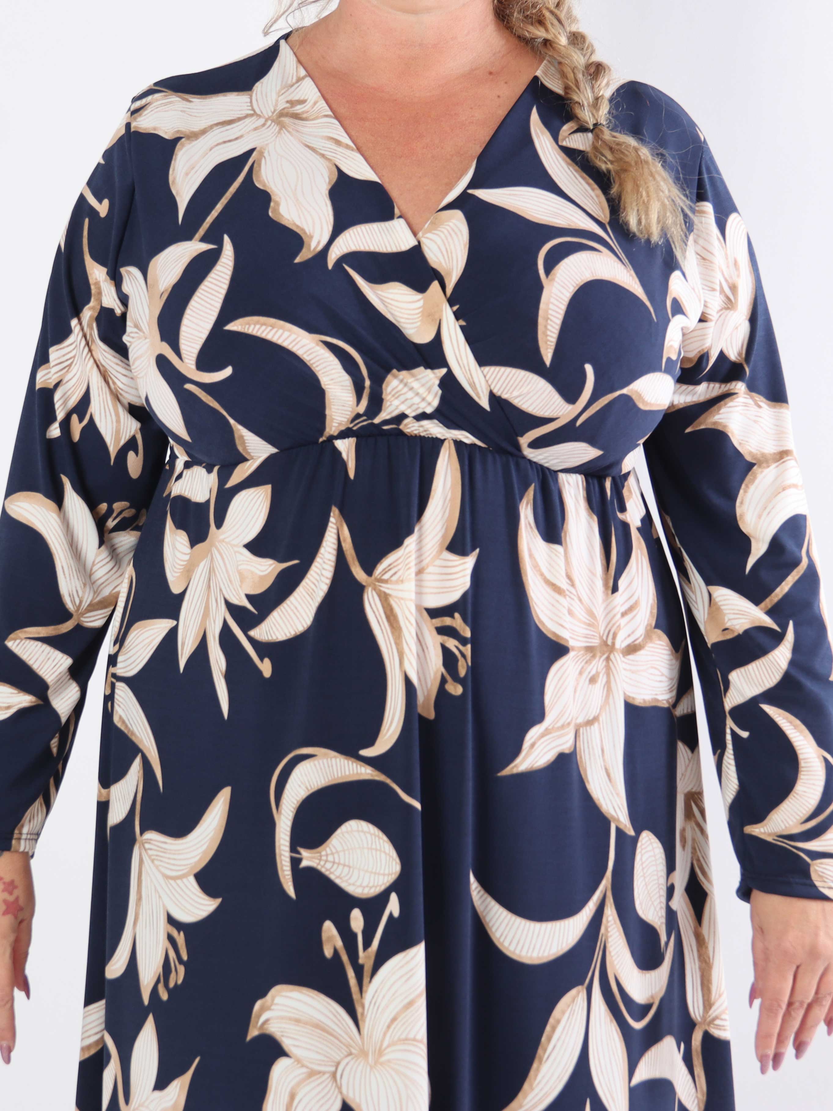 Nelly Flower - Elastisk plus size kjole med liljer på