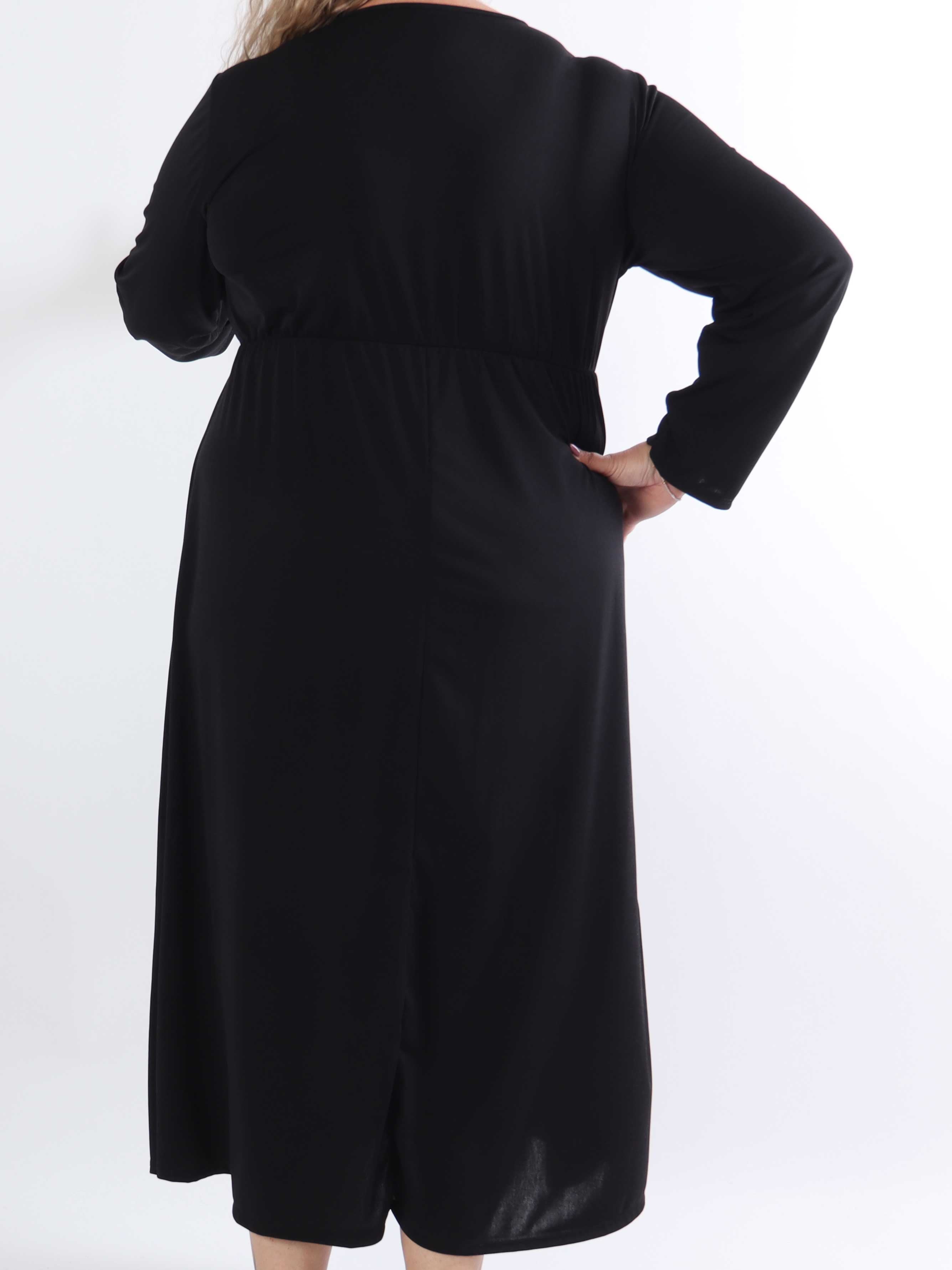 Nelly Plain - Elastisk plus size ensfarvet kjole i viskose