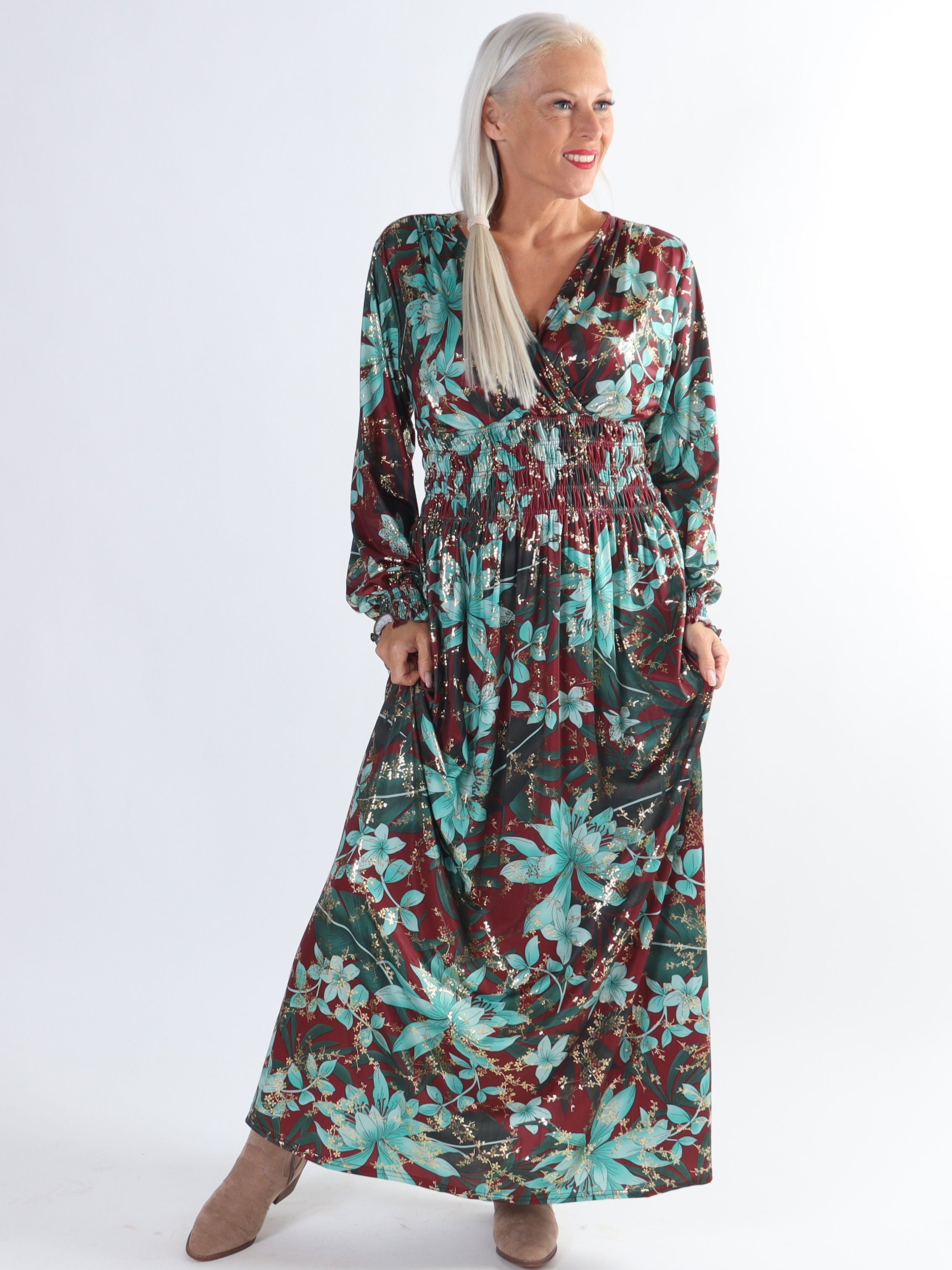 Pams L/S - Plus size elastisk kjole i krølfrit stof med lange ærmer