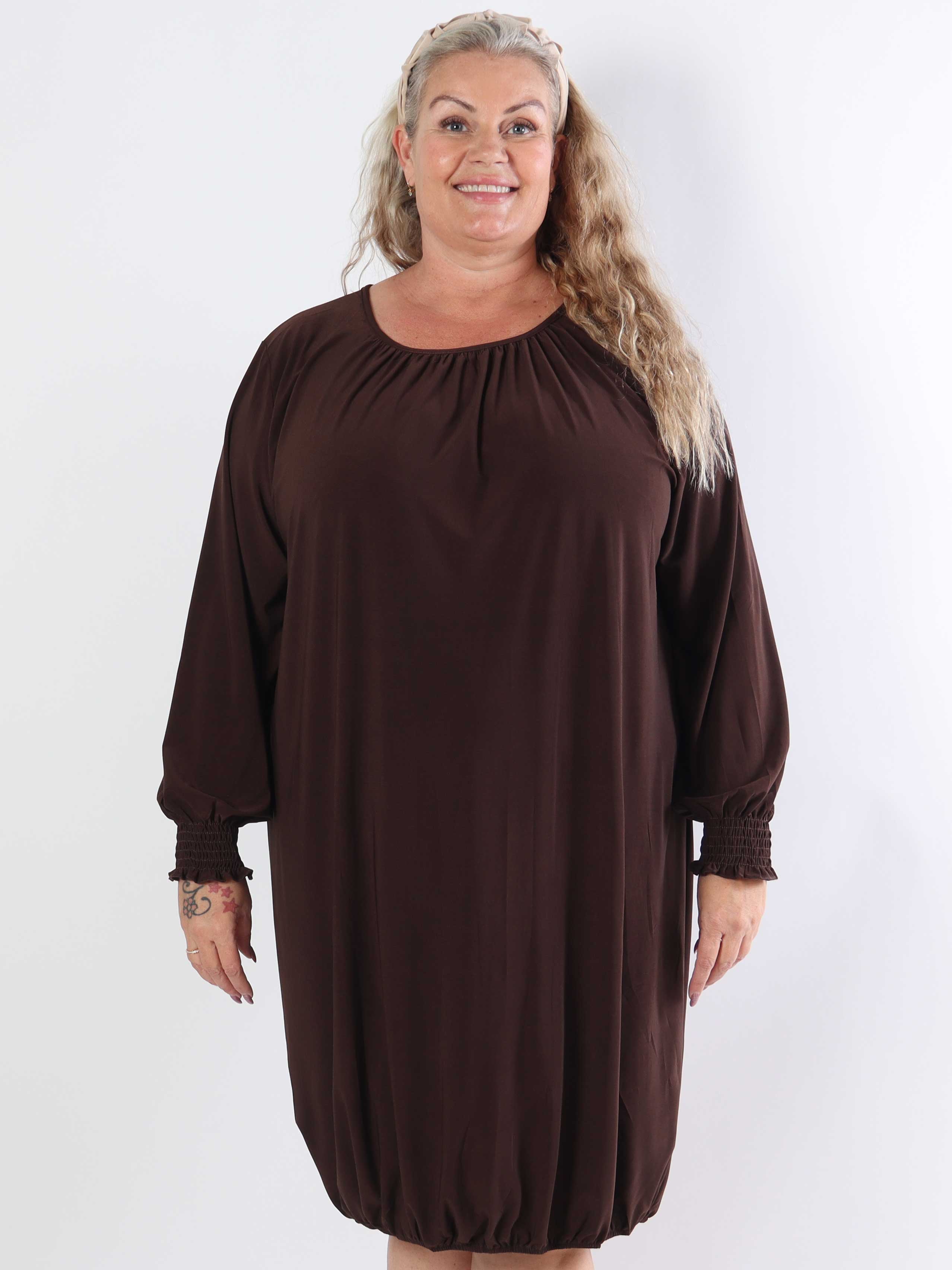 Miracle Plain Dress L/S - Elastisk plus size kjole med lange ærmer