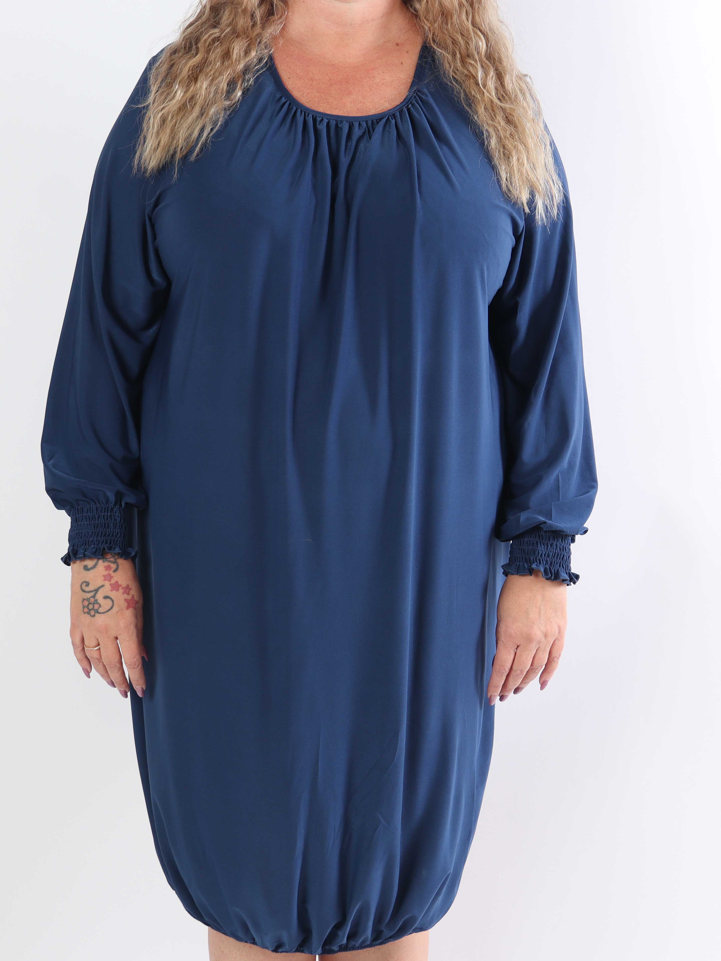 Miracle Plain Dress L/S - Elastisk plus size kjole med lange ærmer