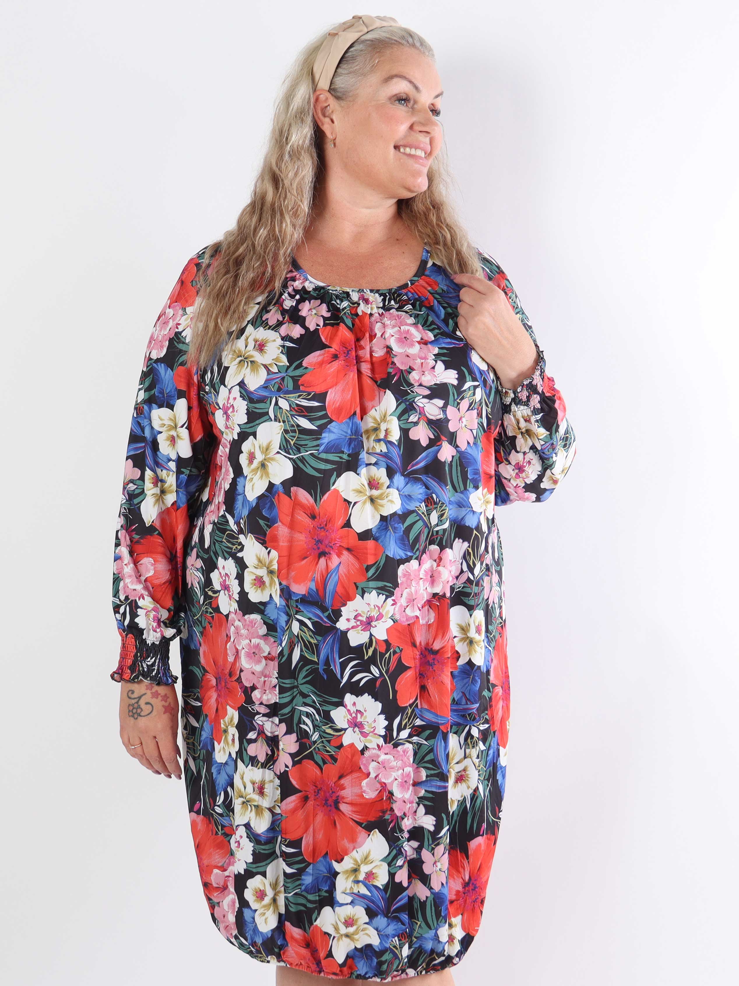 Miracle Floral Dress L/S - Elastisk plus size blomstret kjole