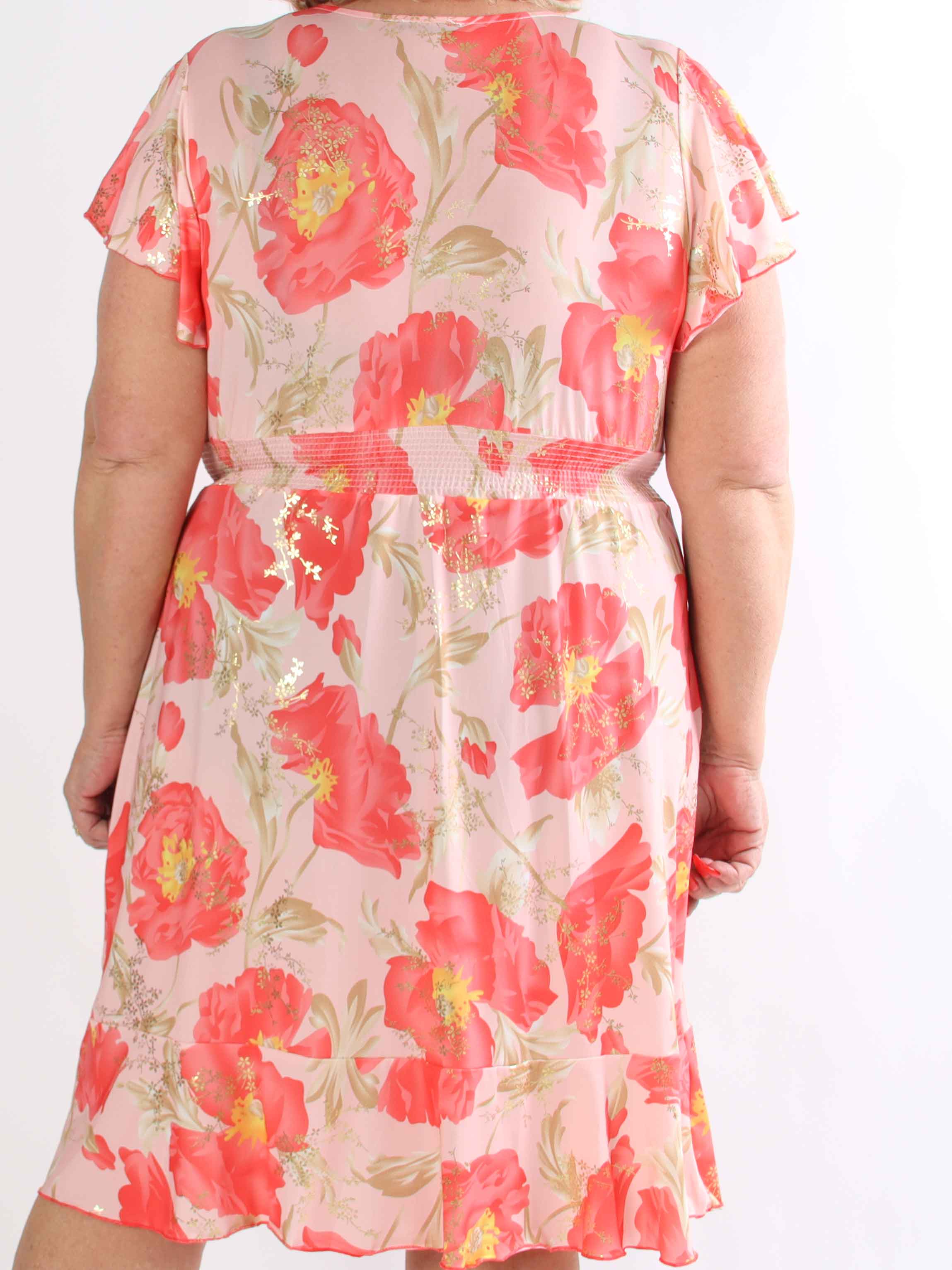 Savina Botanic S/S - Blomstret plus size kjole i slå-om-look med flæseærmer