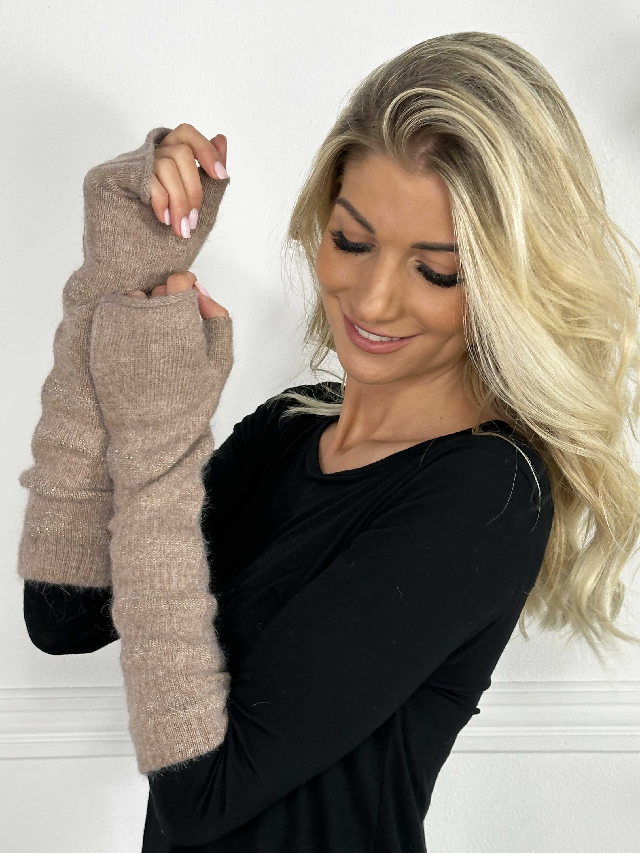 Tacita - Bløde handsker / armvarmere med glimmertråde