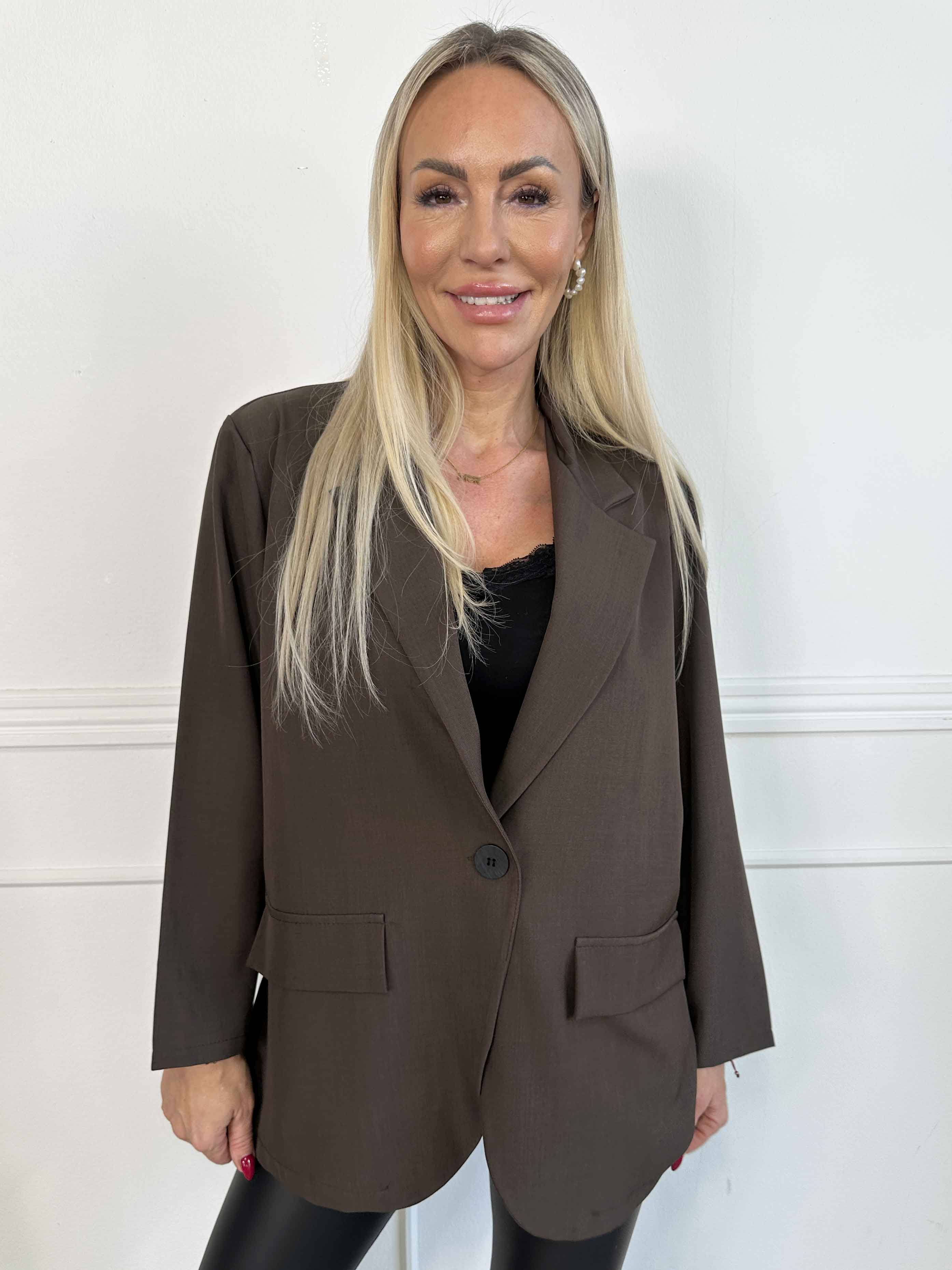 Lanthe Plain - Stilren ensfarvet blazer