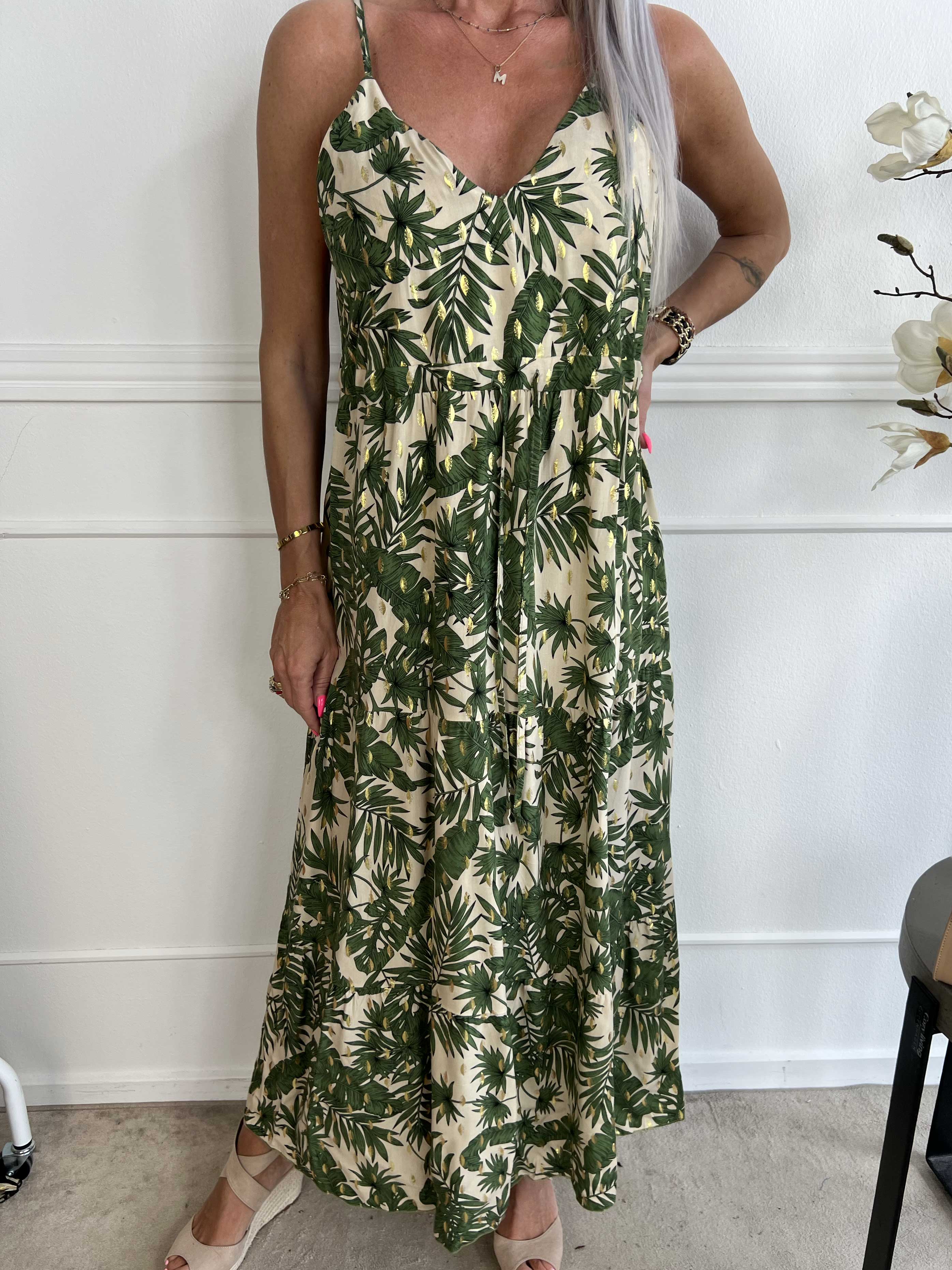 Lucie Palm - Viskose stropkjole i palmeprint med v-udskæring