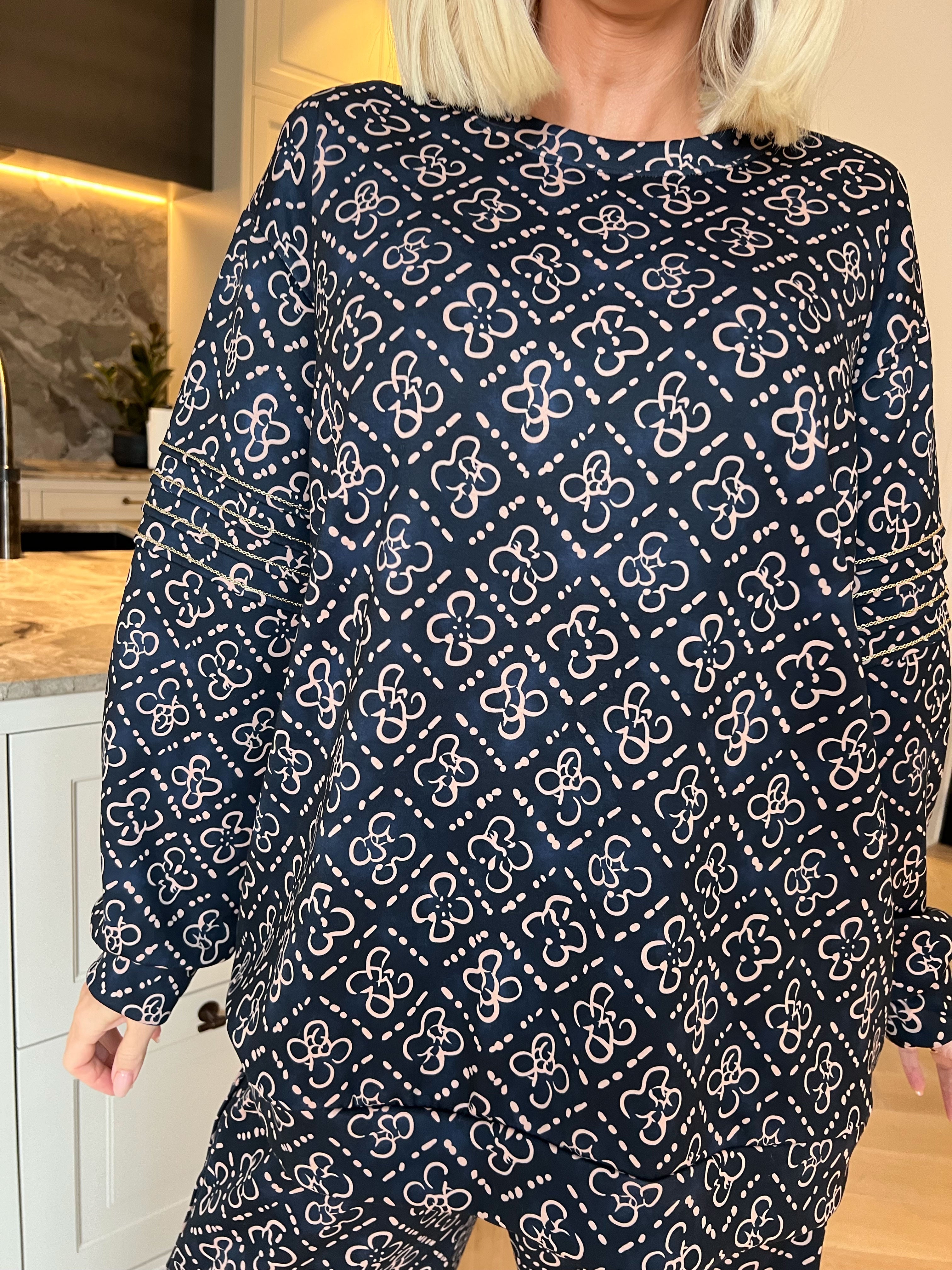 Dream Pattern - Joggingsæt i viskose med trendy print, gulddetaljer og ribkanter