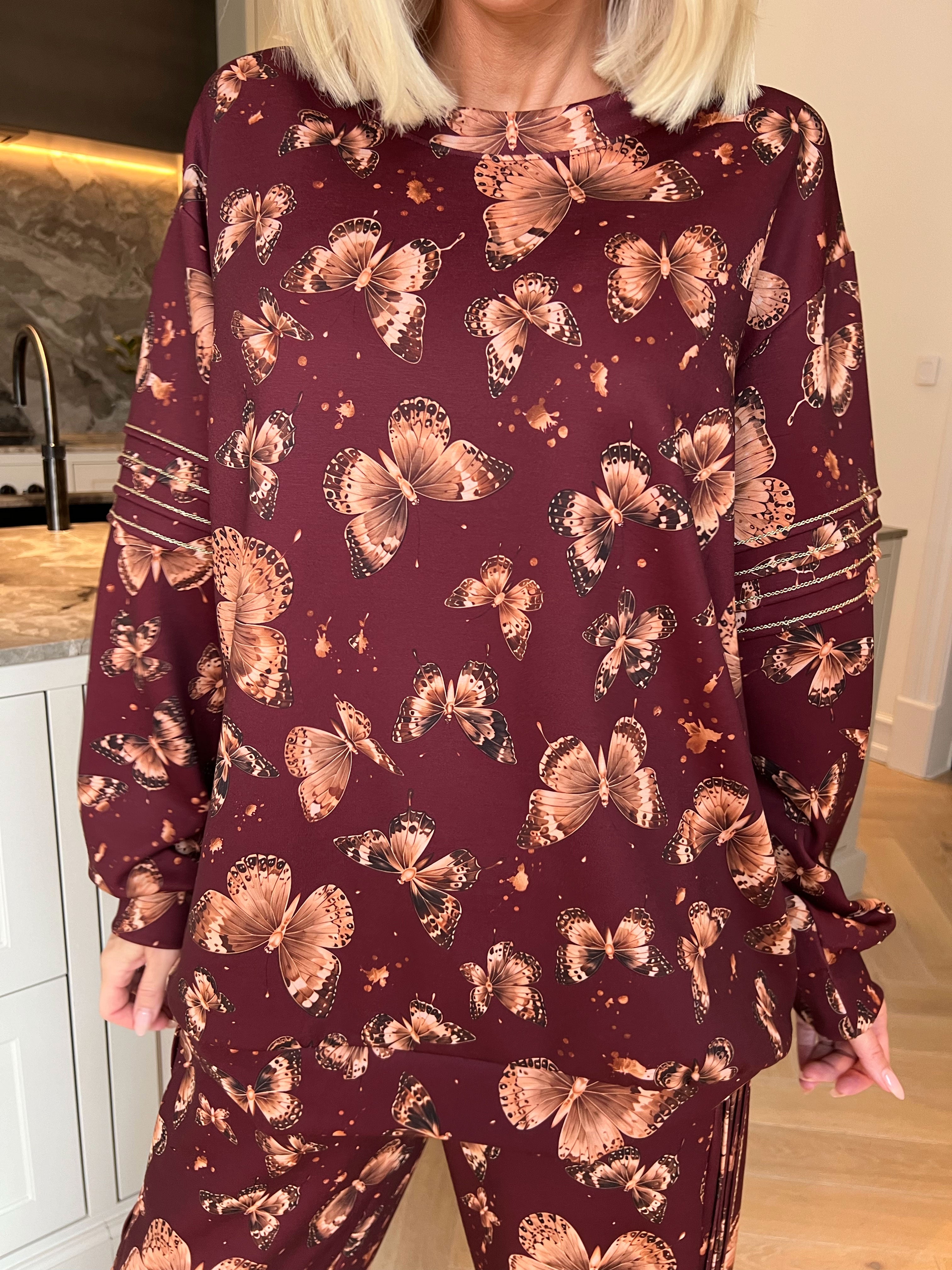 Dream Butterfly - Plus size joggingsæt i viskose med sommerfugleprint og ribkanter