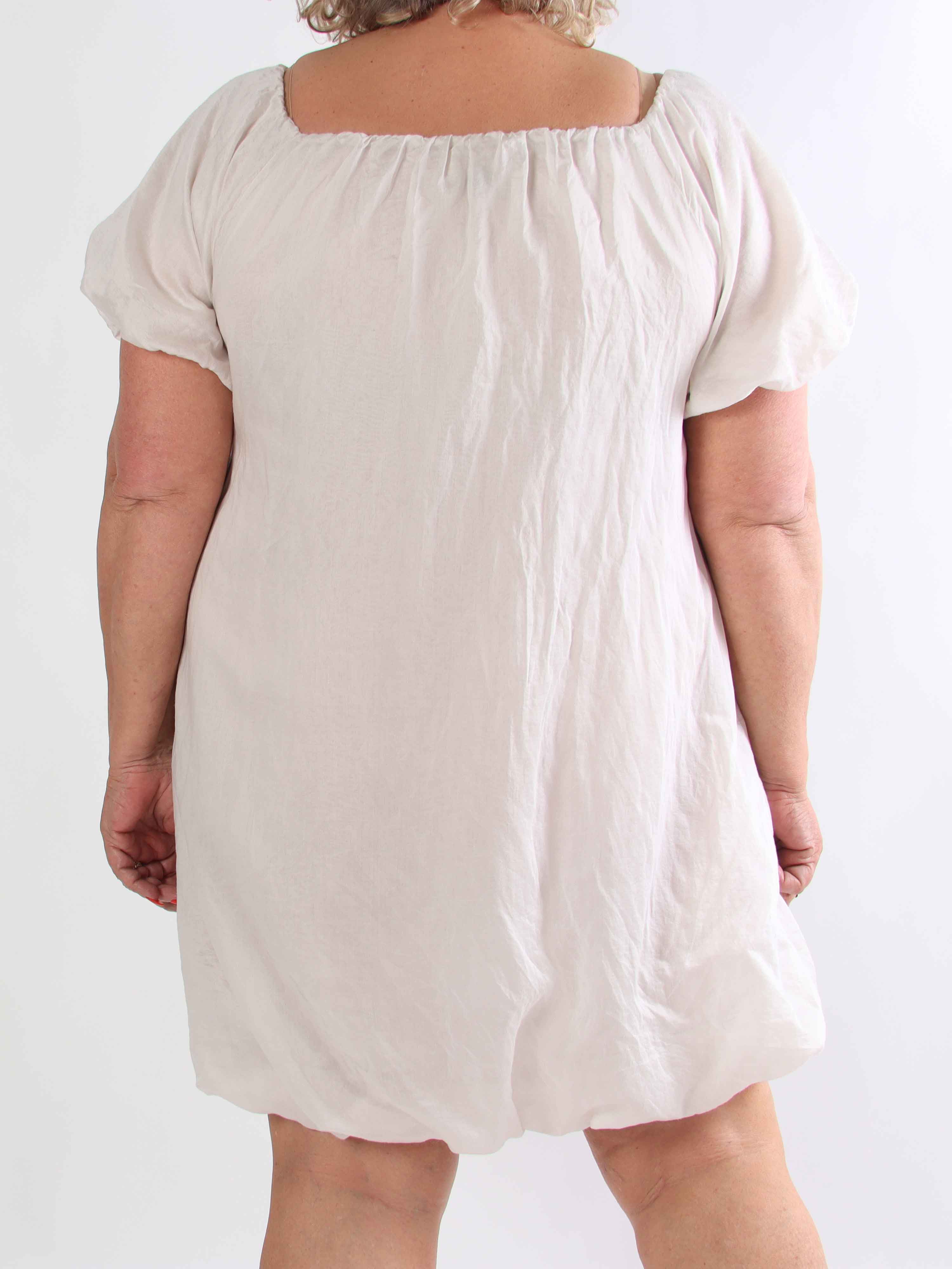 Isabel - Luftig plus size kjole i viskose med let puf-effekt