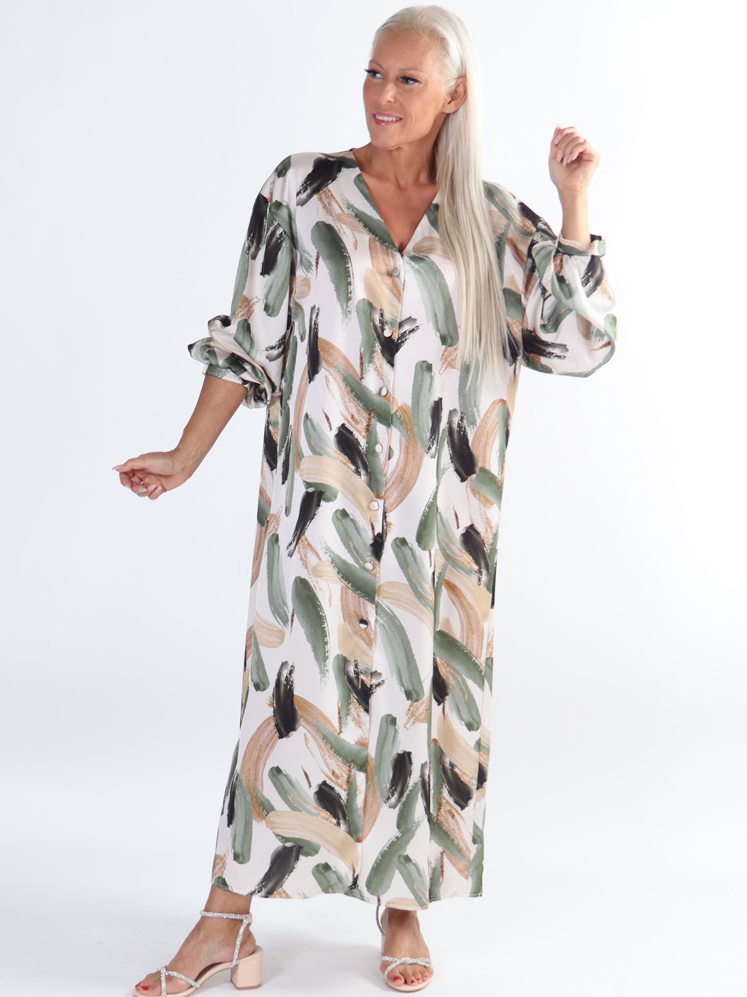 Ivanna - Lang mønstret plus size tunikakjole i silkelook