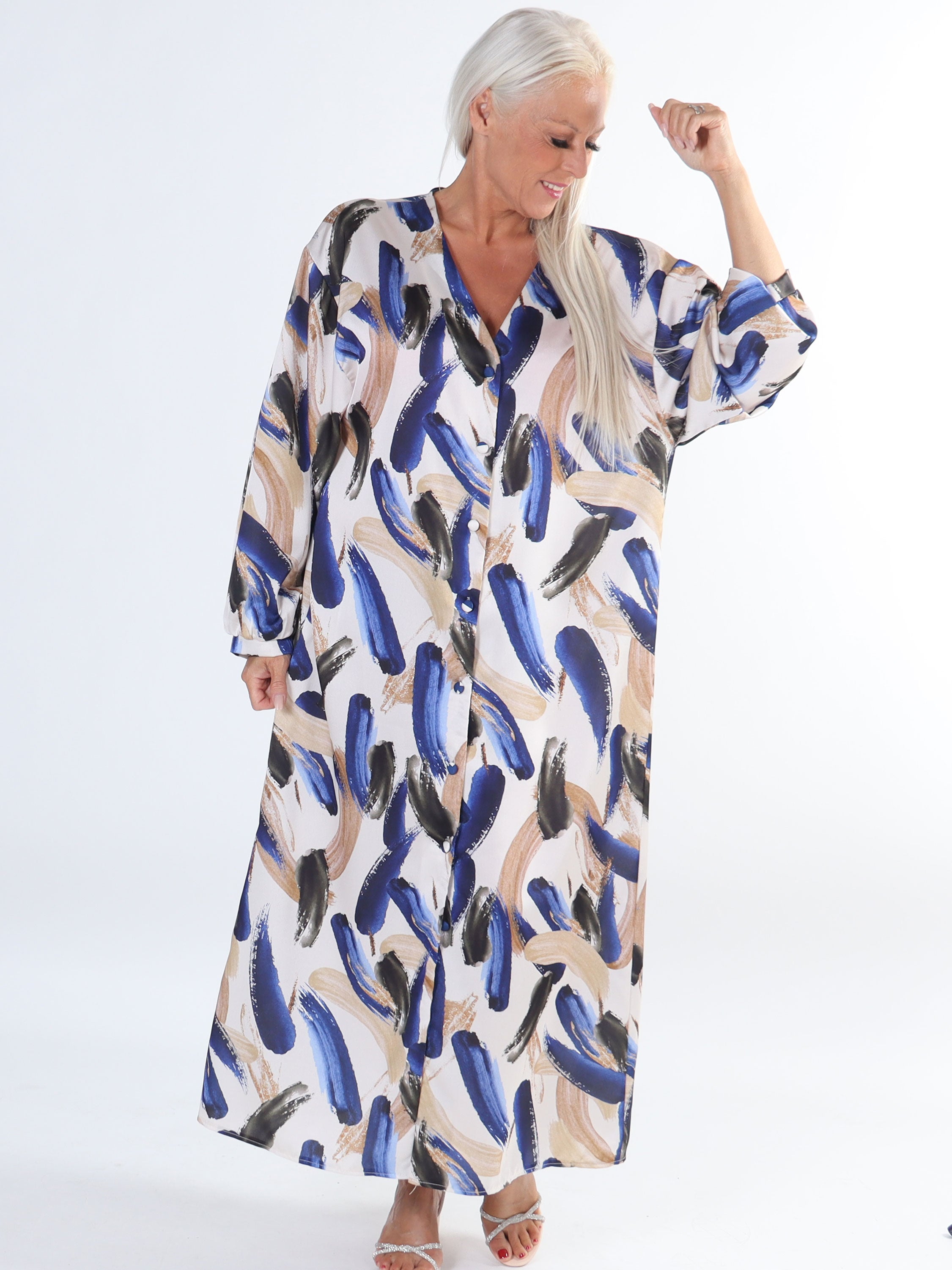 Ivanna - Lang mønstret plus size tunikakjole i silkelook