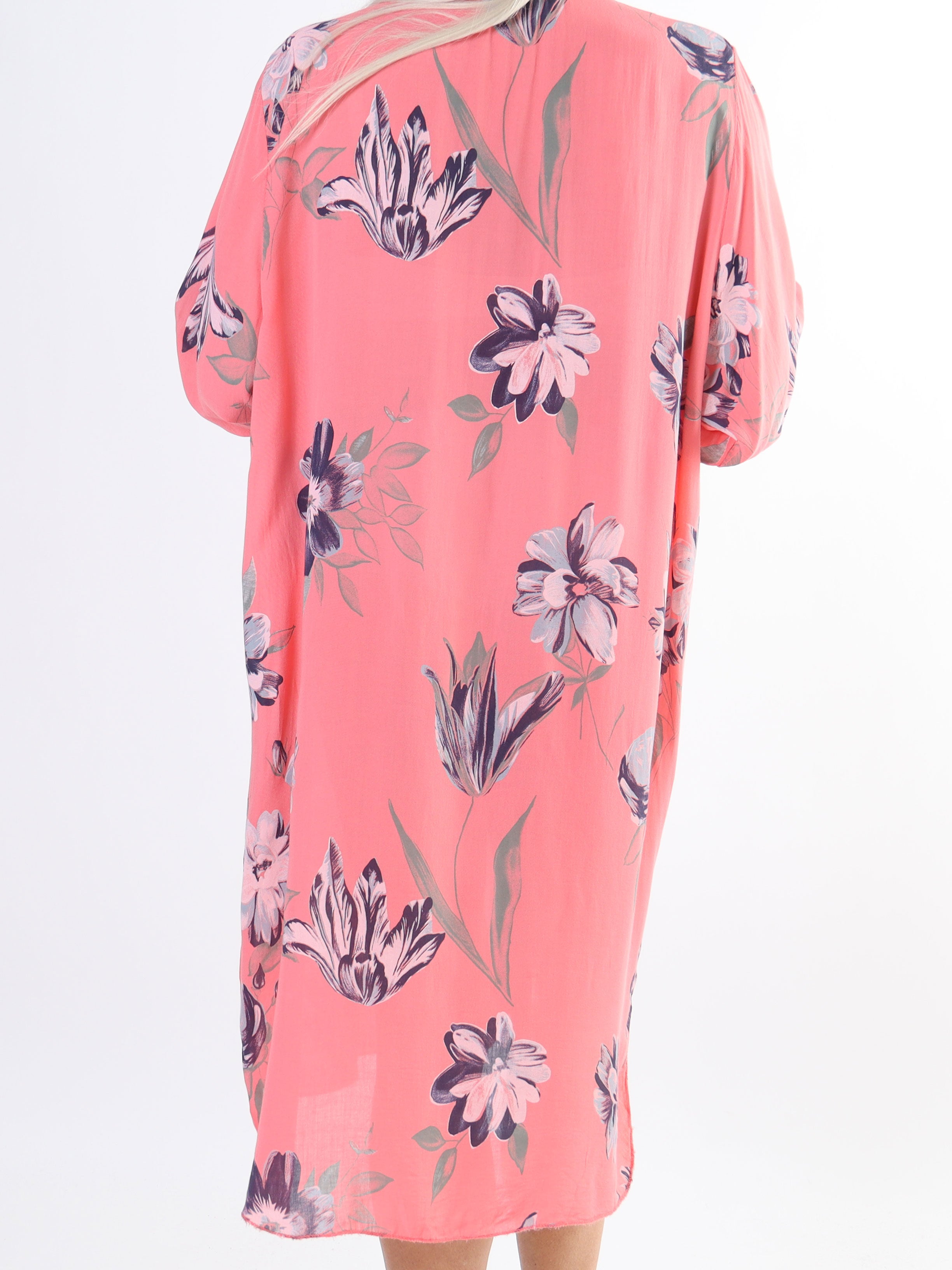 Jaana - Sød plus size tunikakjole med flæser foran