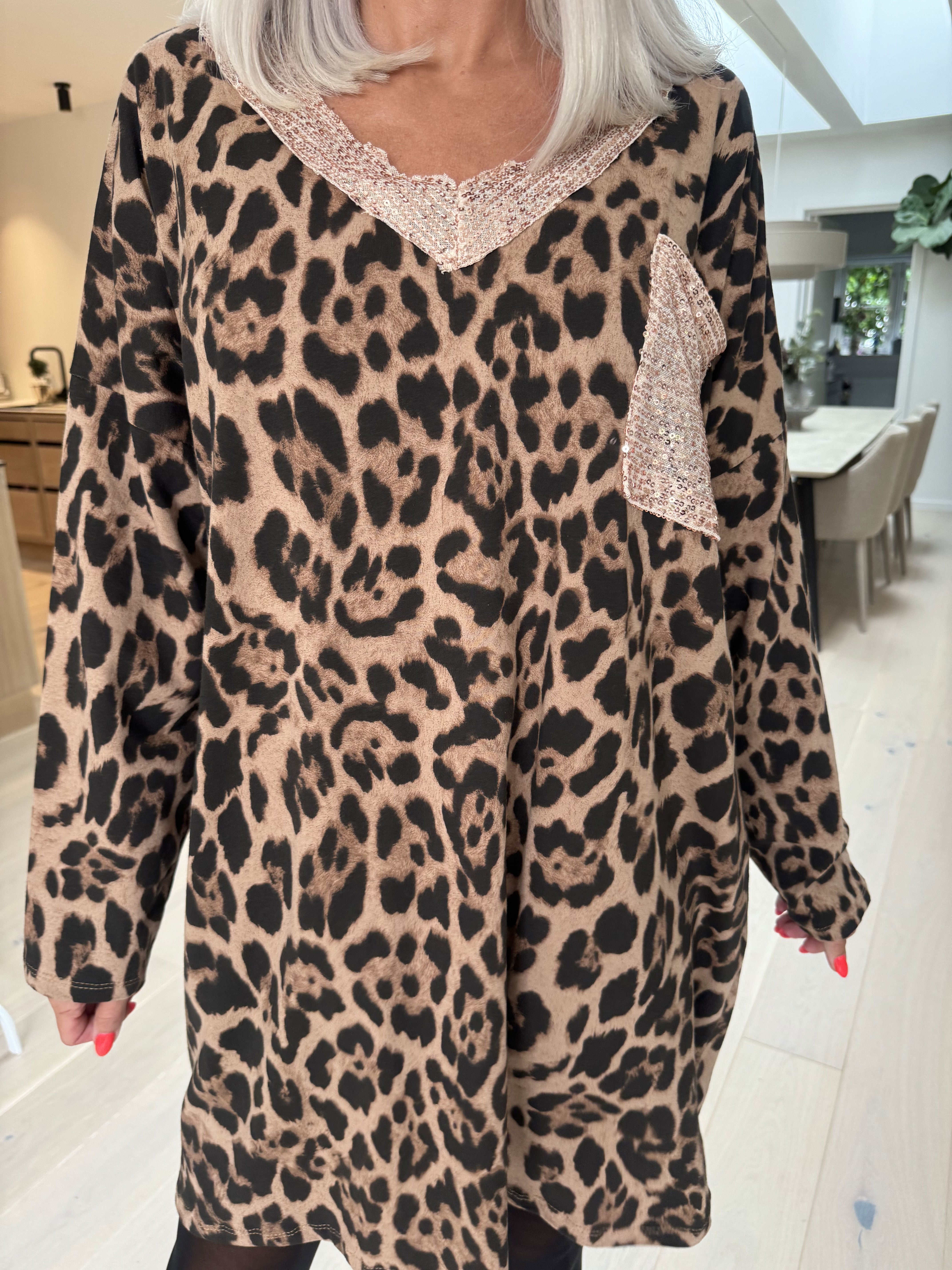 Jasmine - Blød tunika i bomuld med pailletter