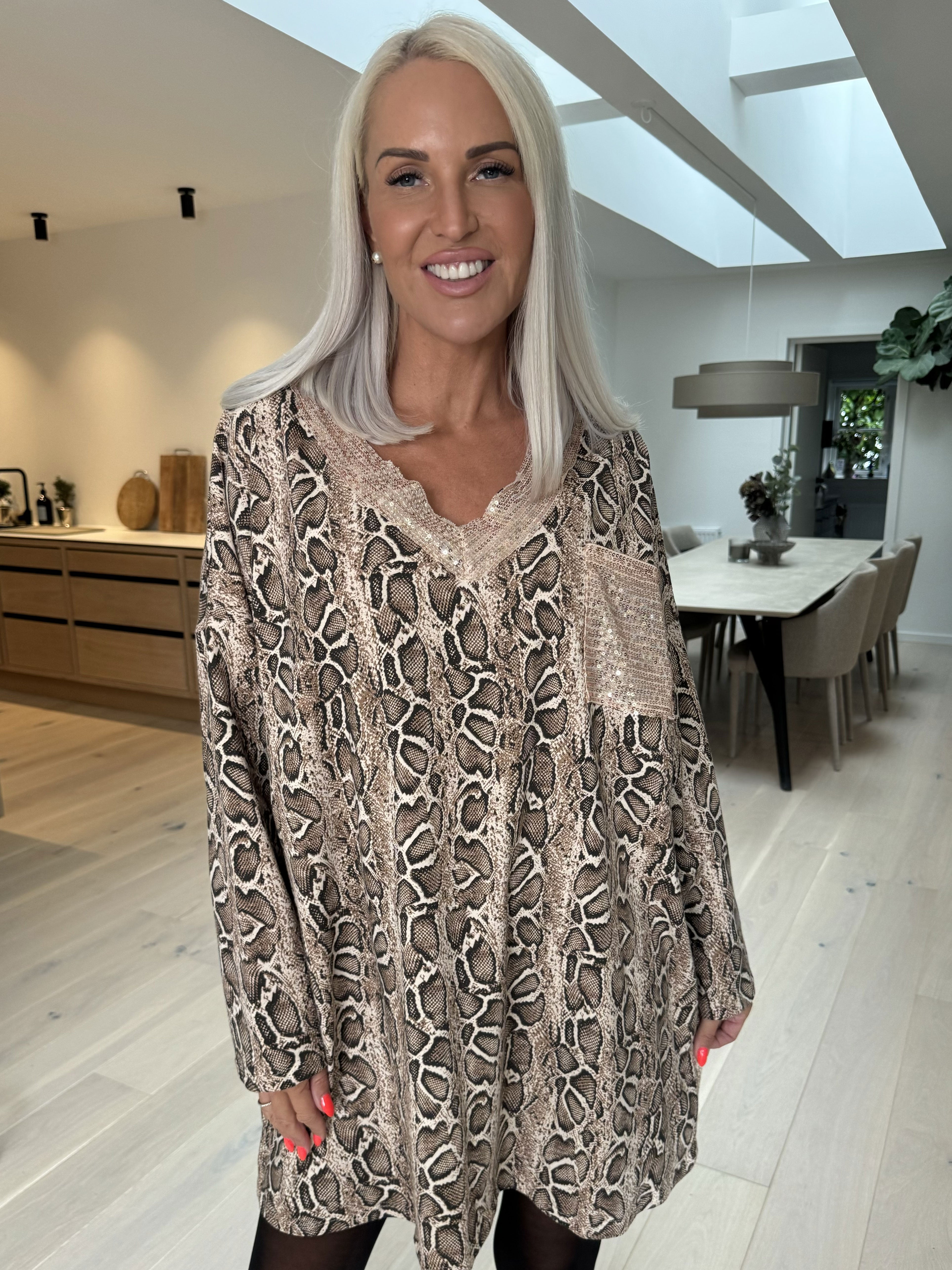 Jasmine - Blød tunika i bomuld med pailletter