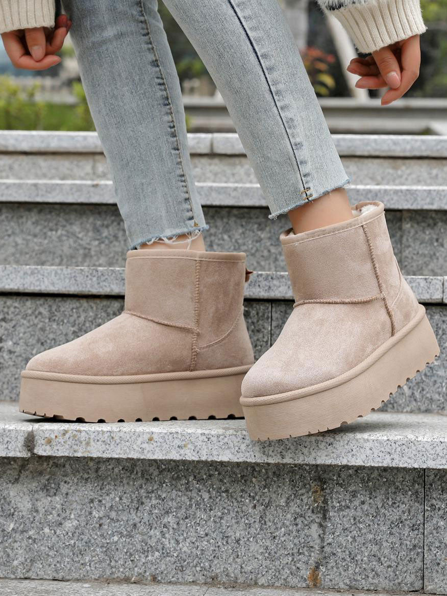 Jovana - Bamsestøvler i ruskindslook med plateausål