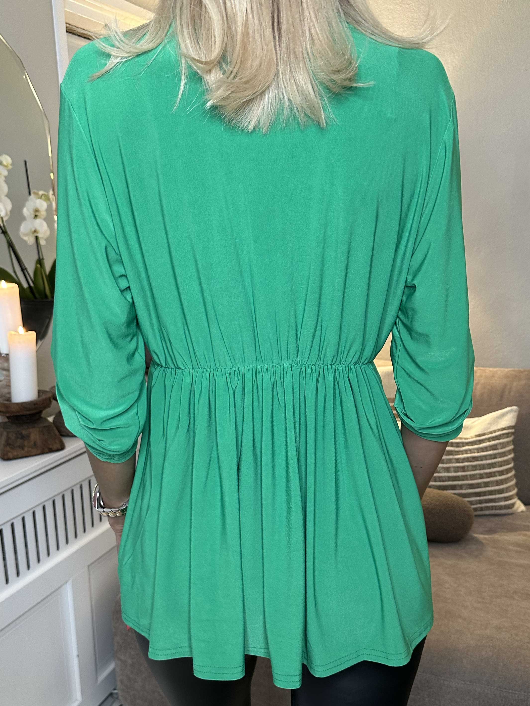 Katja Plain - Elastisk plain tunika med elastik i taljen