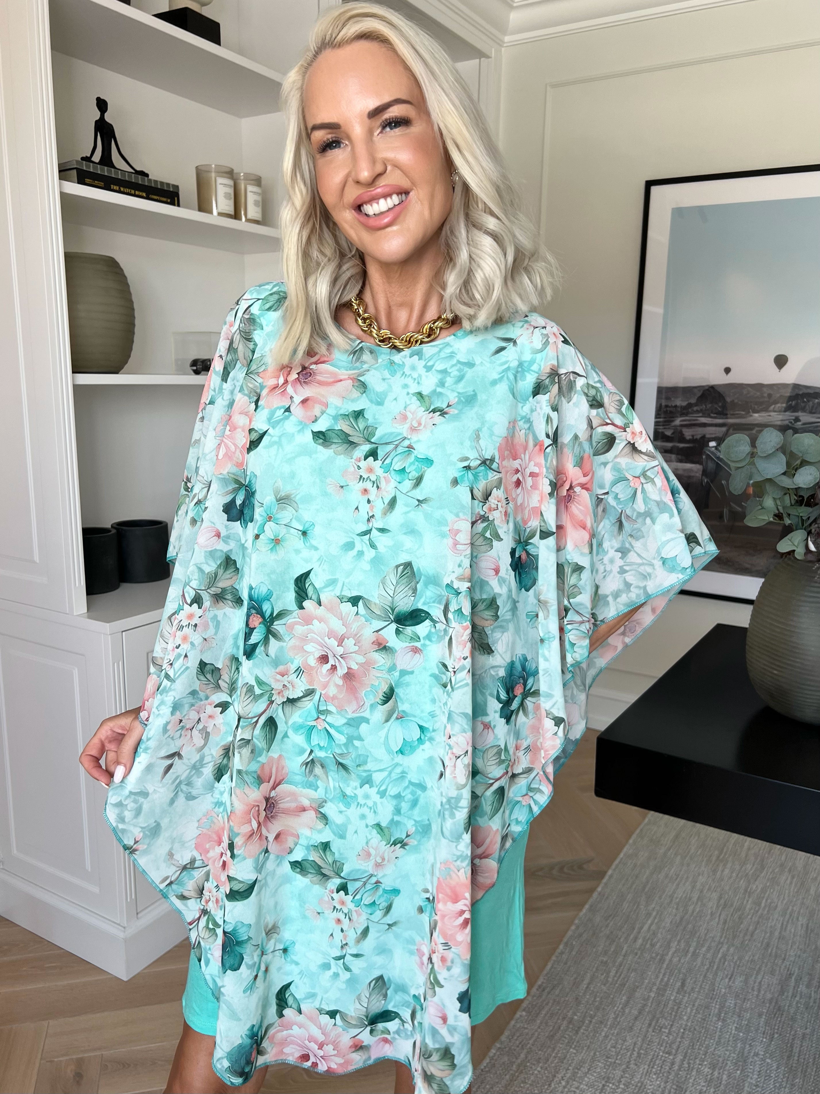 Kenya Flower - Kjole med et let chiffonstykke