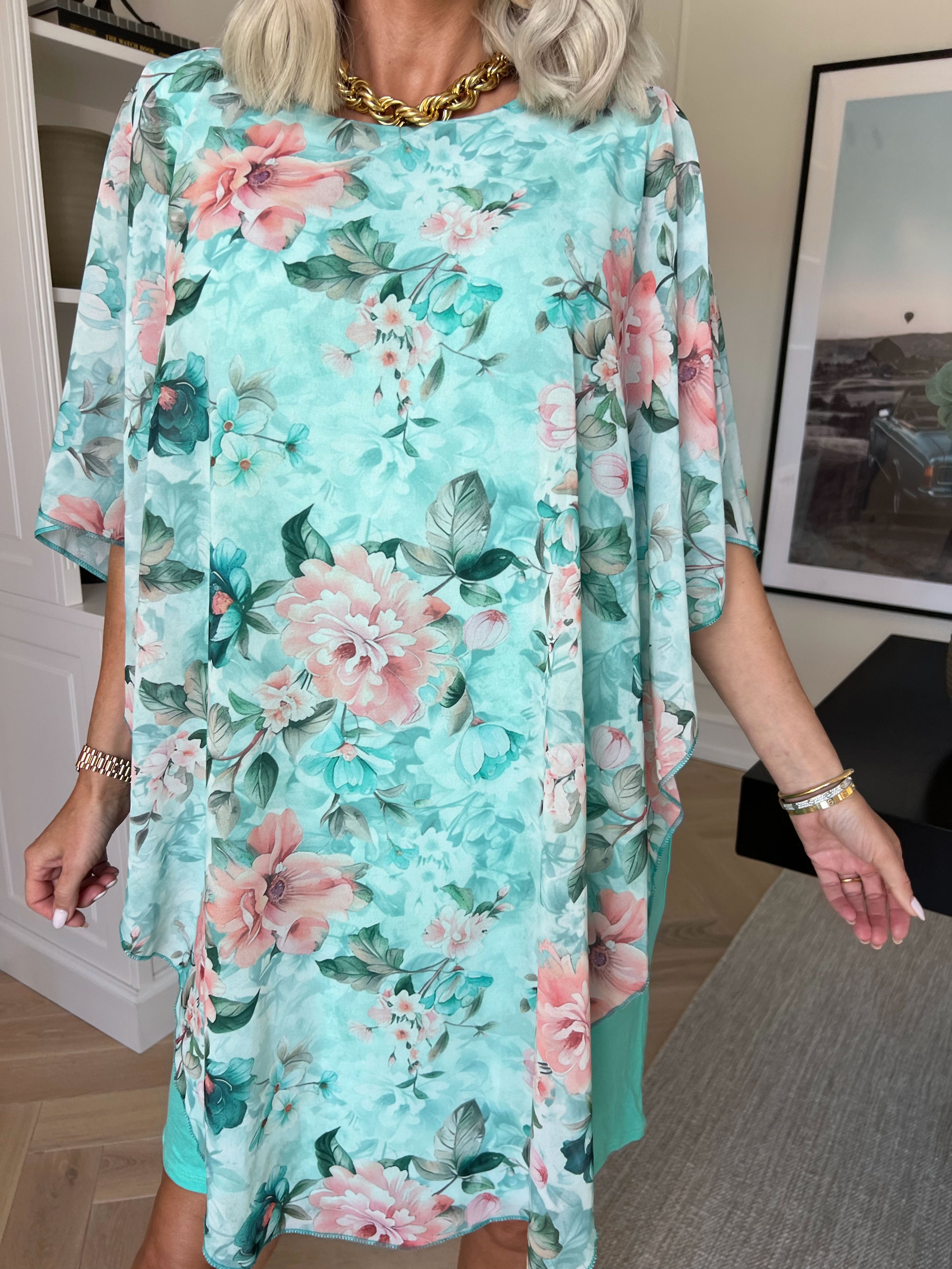 Kenya Flower - Kjole med et let chiffonstykke