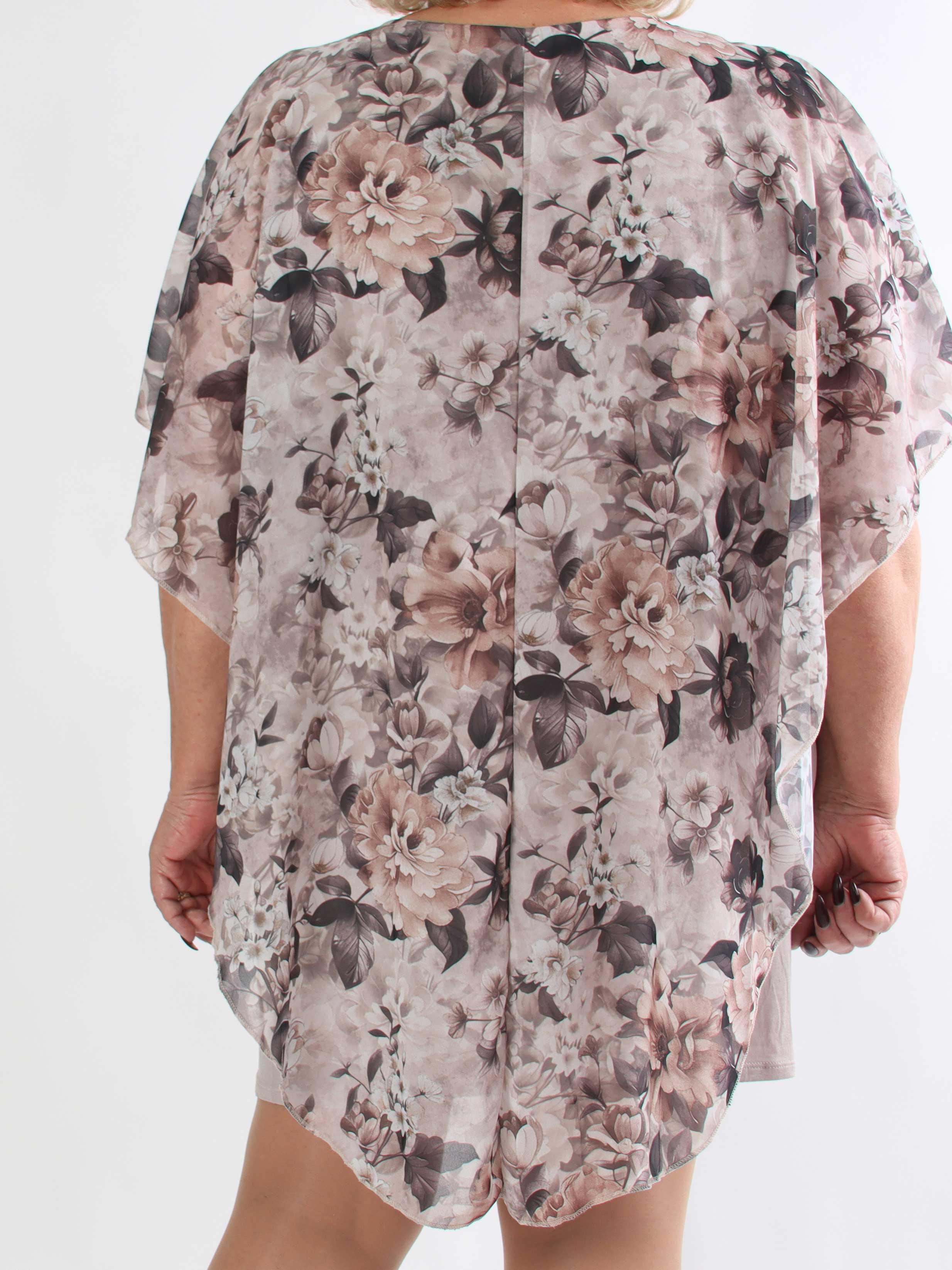 Kenya Flower - Plus size kjole med et let chiffonstykke