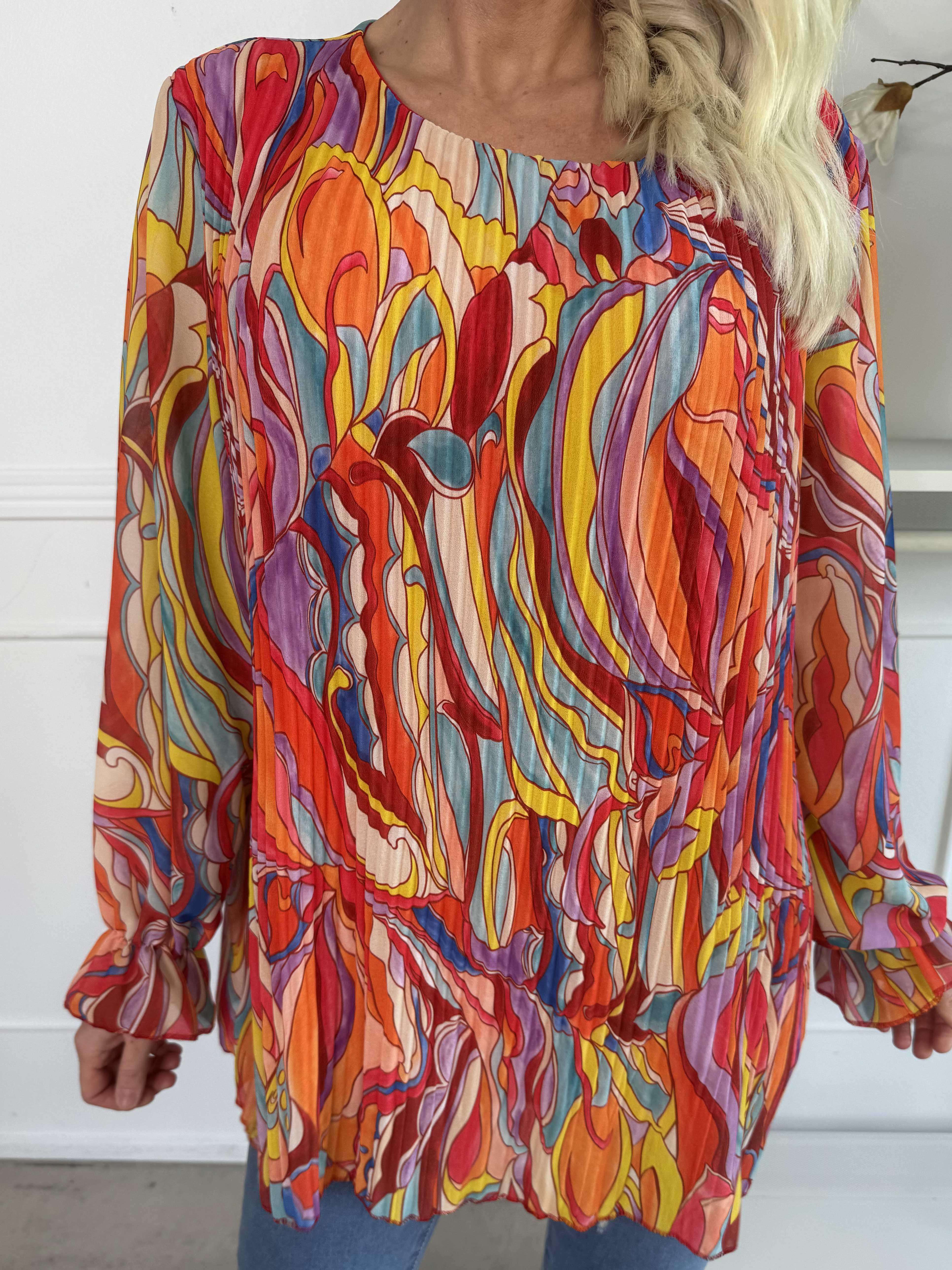 Lilia - Mønstret plisseret bluse