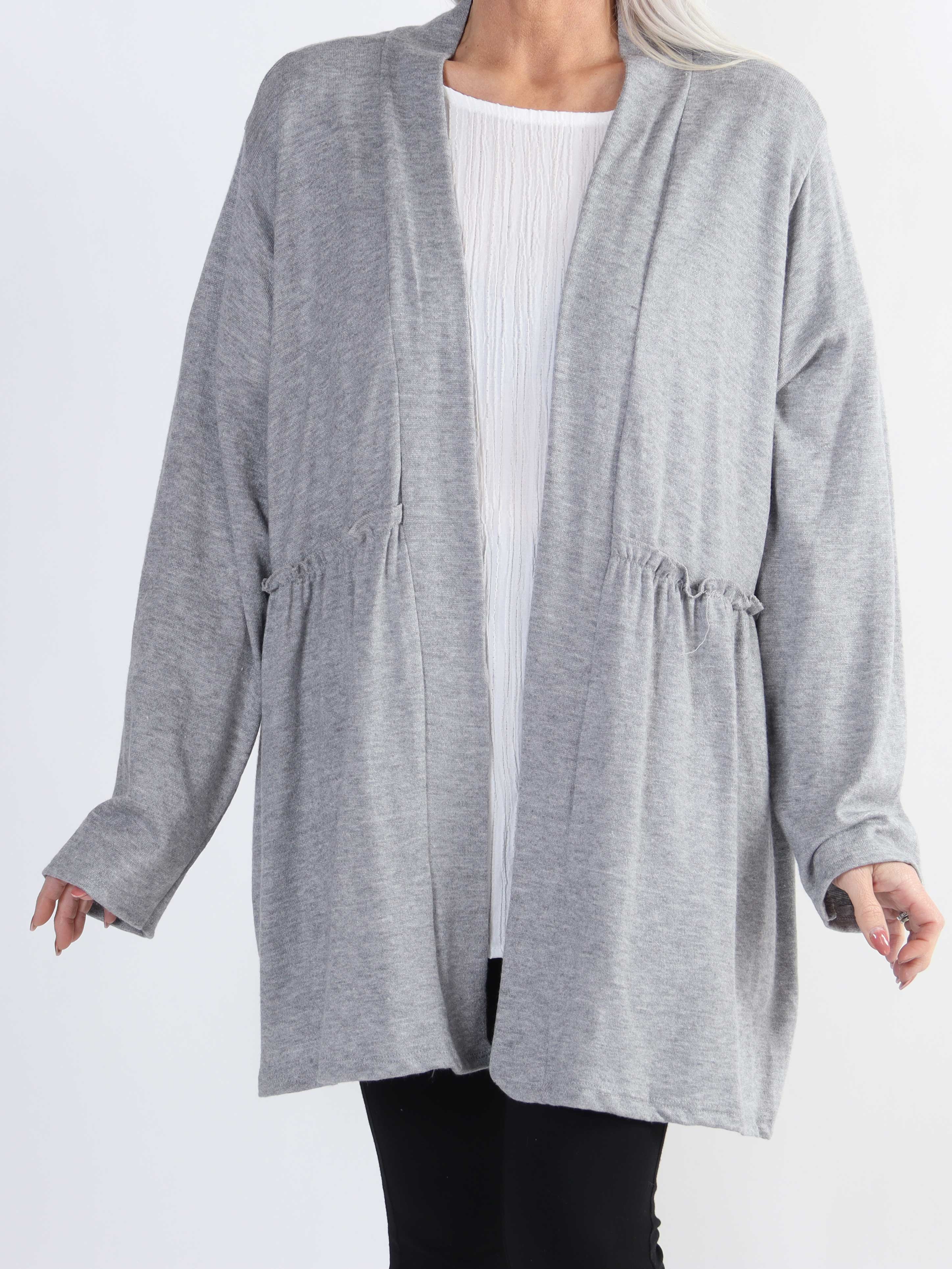 Lilja - Blød plus size cardigan med lille flæsekant