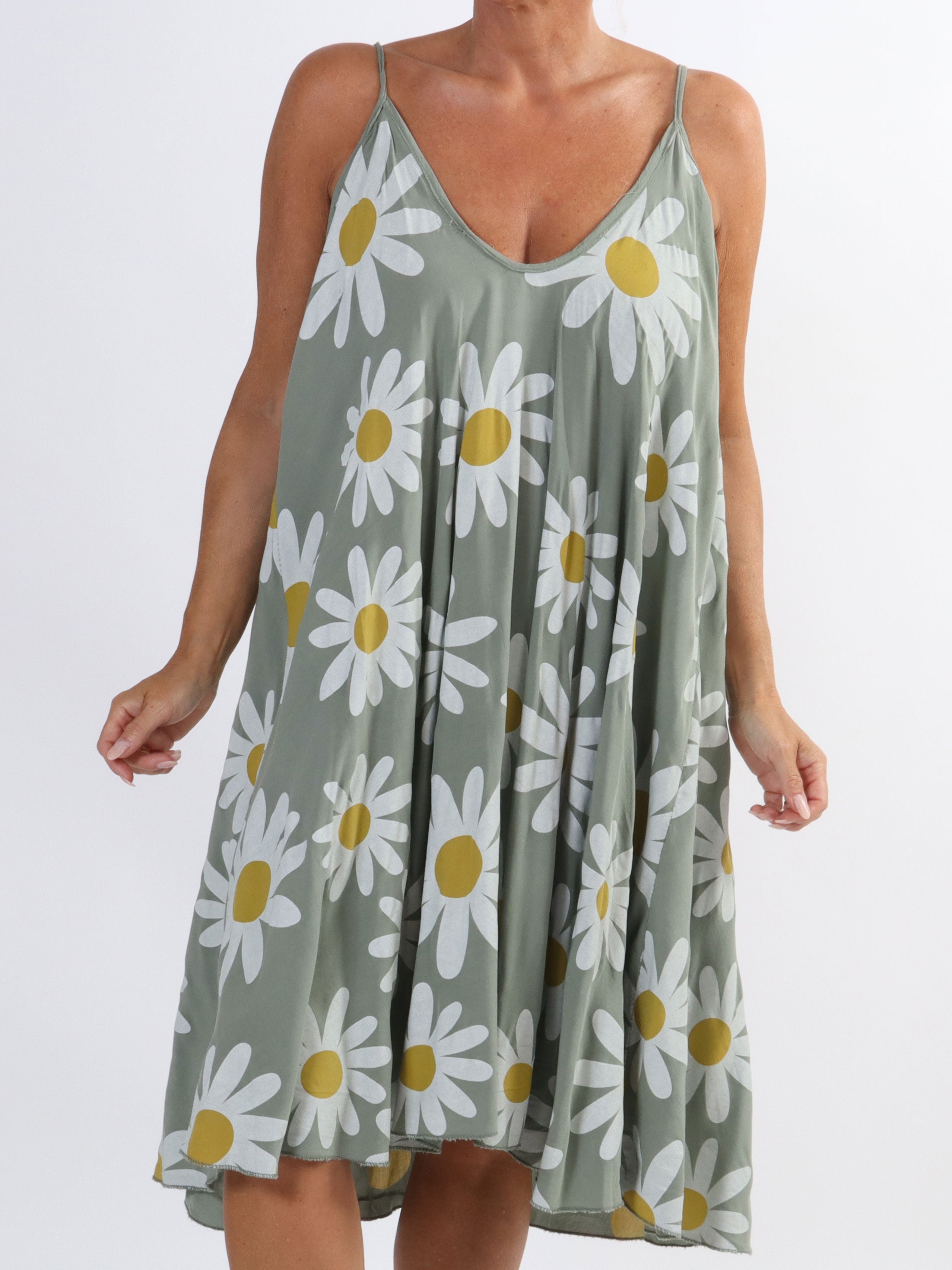 Maddie Sunflower - Sød plus size stropkjole med blomstermotiver