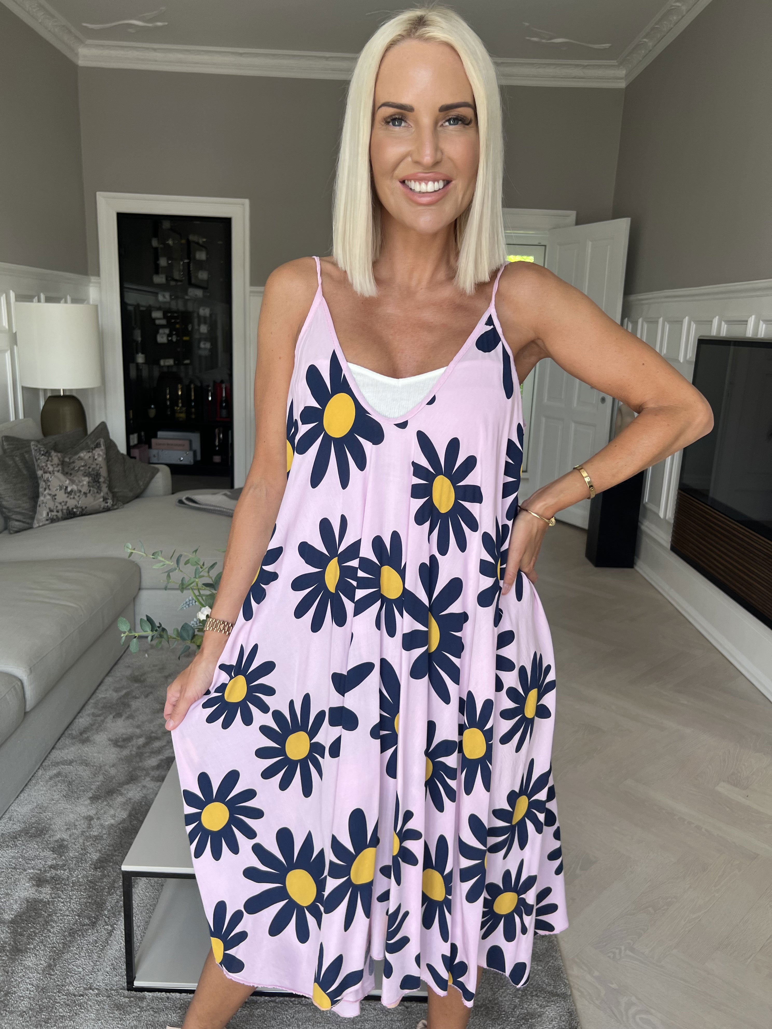 Maddie Sunflower - Sød stropkjole med blomstermotiver