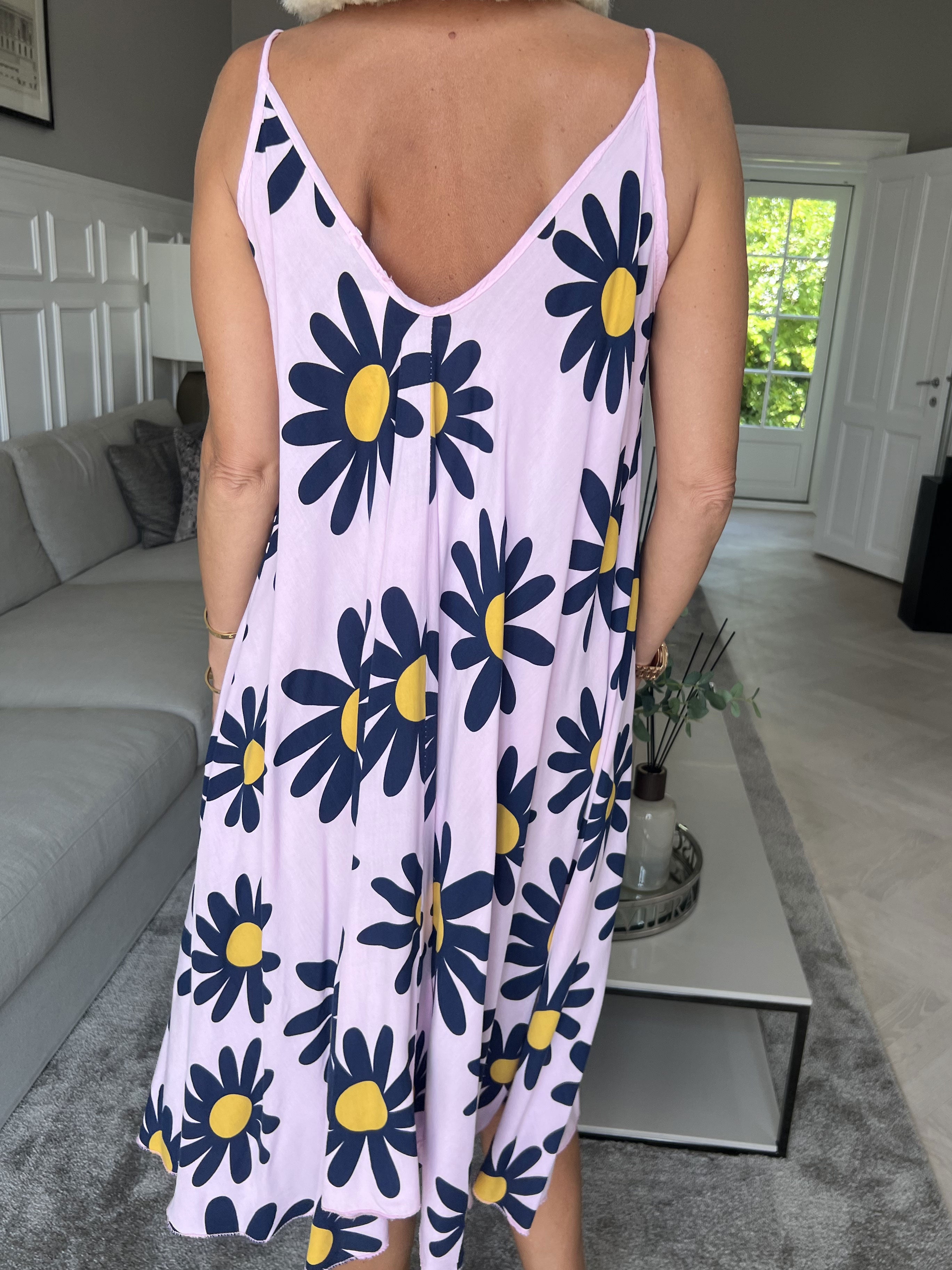 Maddie Sunflower - Sød stropkjole med blomstermotiver