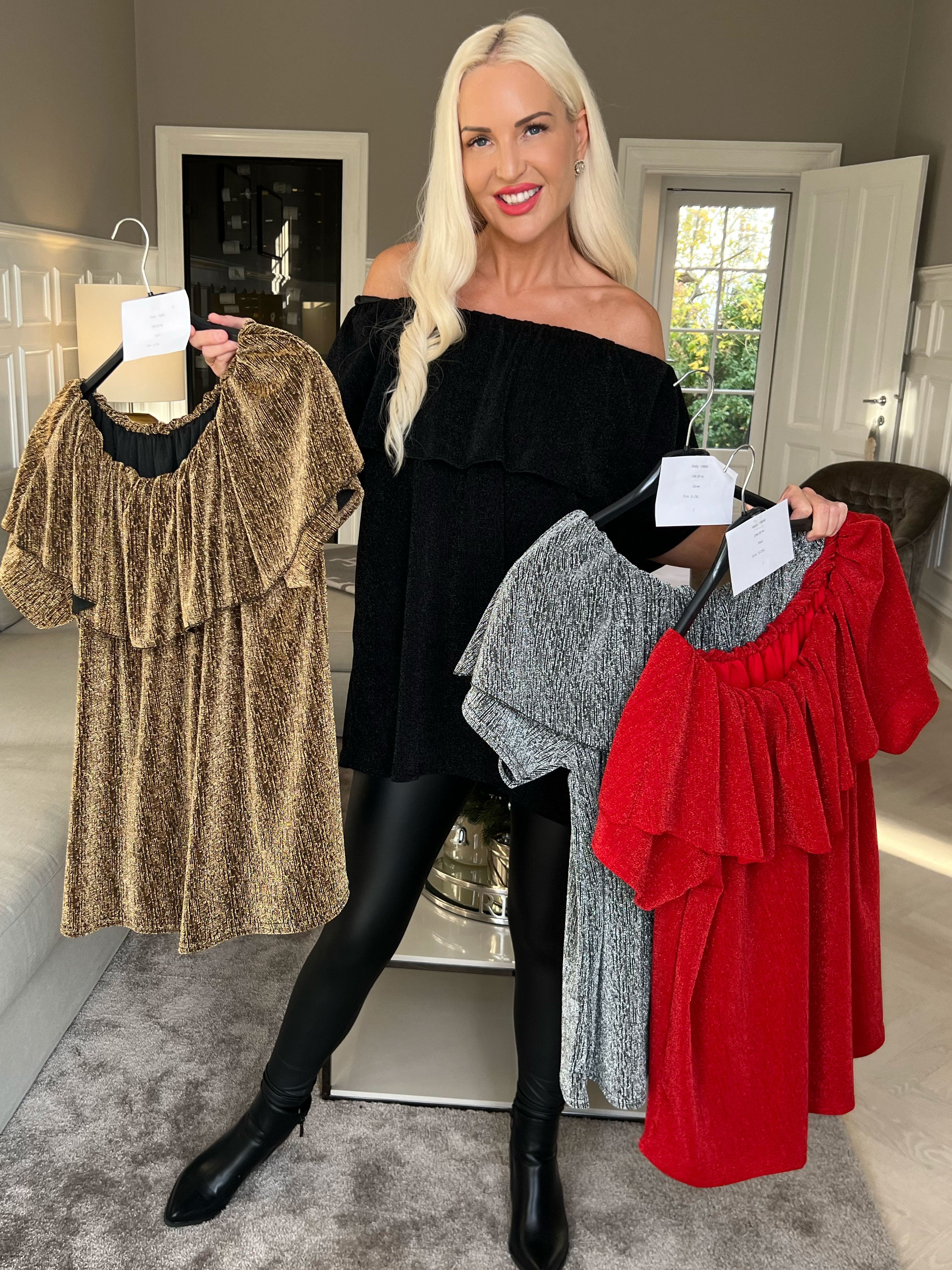 Maily - Off shoulder bluse med glimmertråde