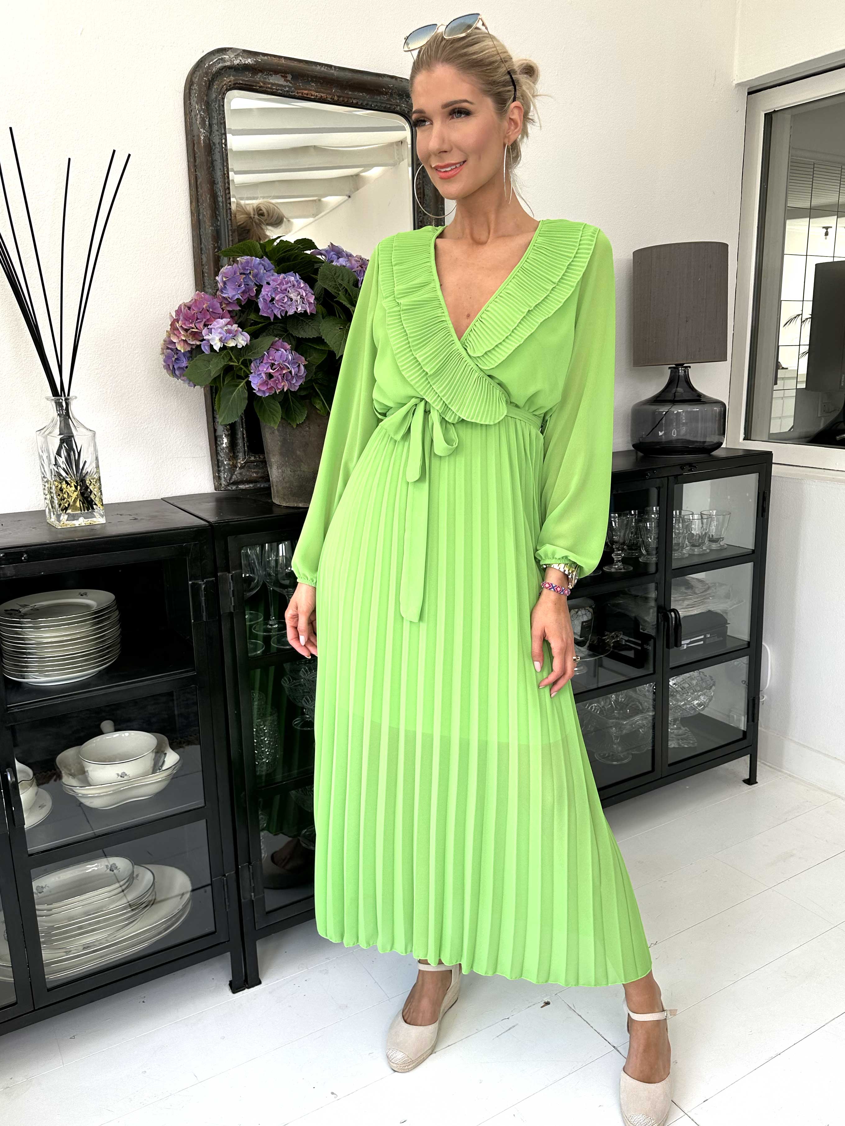 Marianna - Lang sommerkjole i chiffon og med flæsekanter