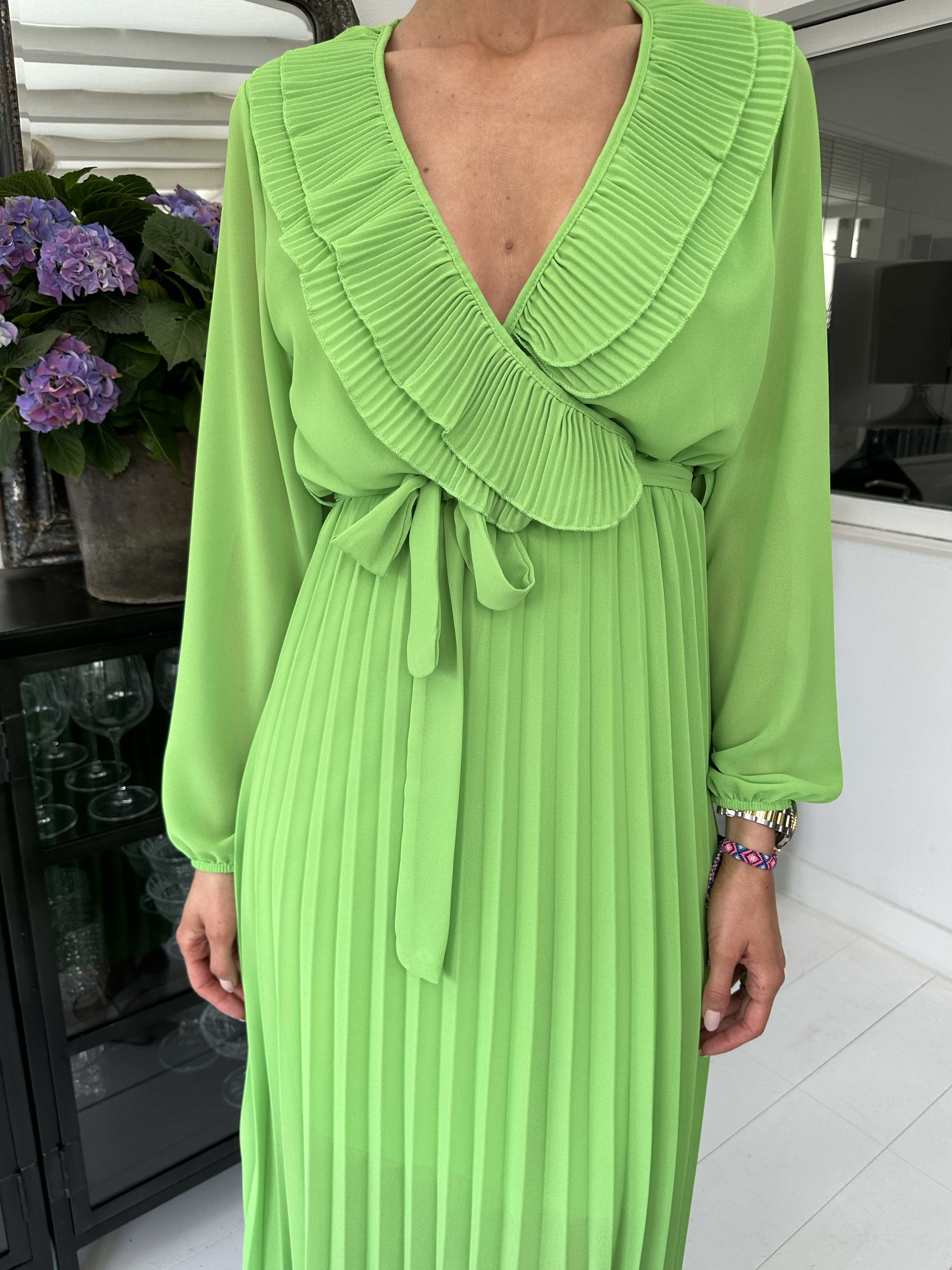 Marianna - Lang sommerkjole i chiffon og med flæsekanter