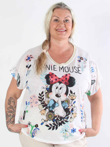 Merle - Hvid plus size t-shirt med motiver og v-udskæring