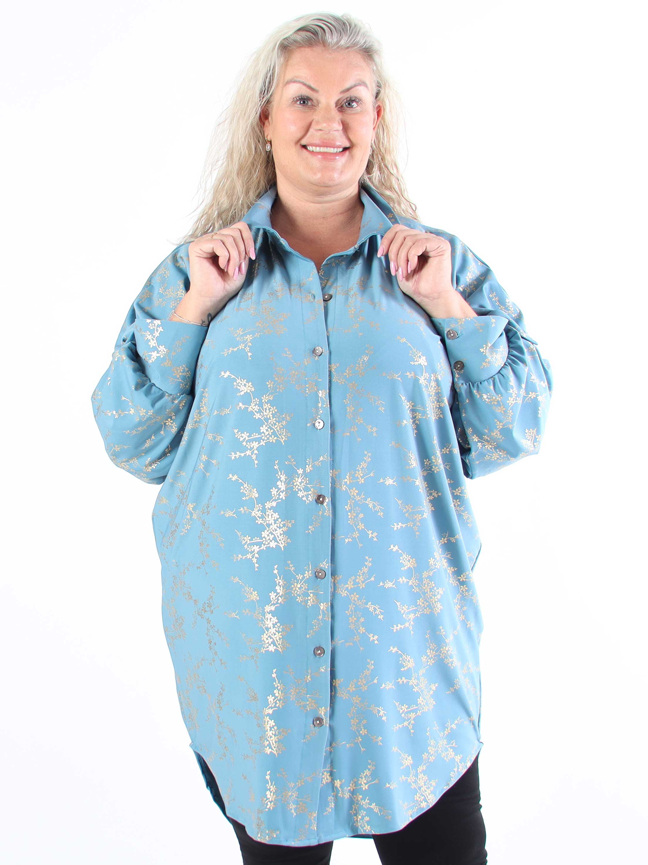 Mia Gold - Elastisk plus size skjortekjole med gulddetaljer