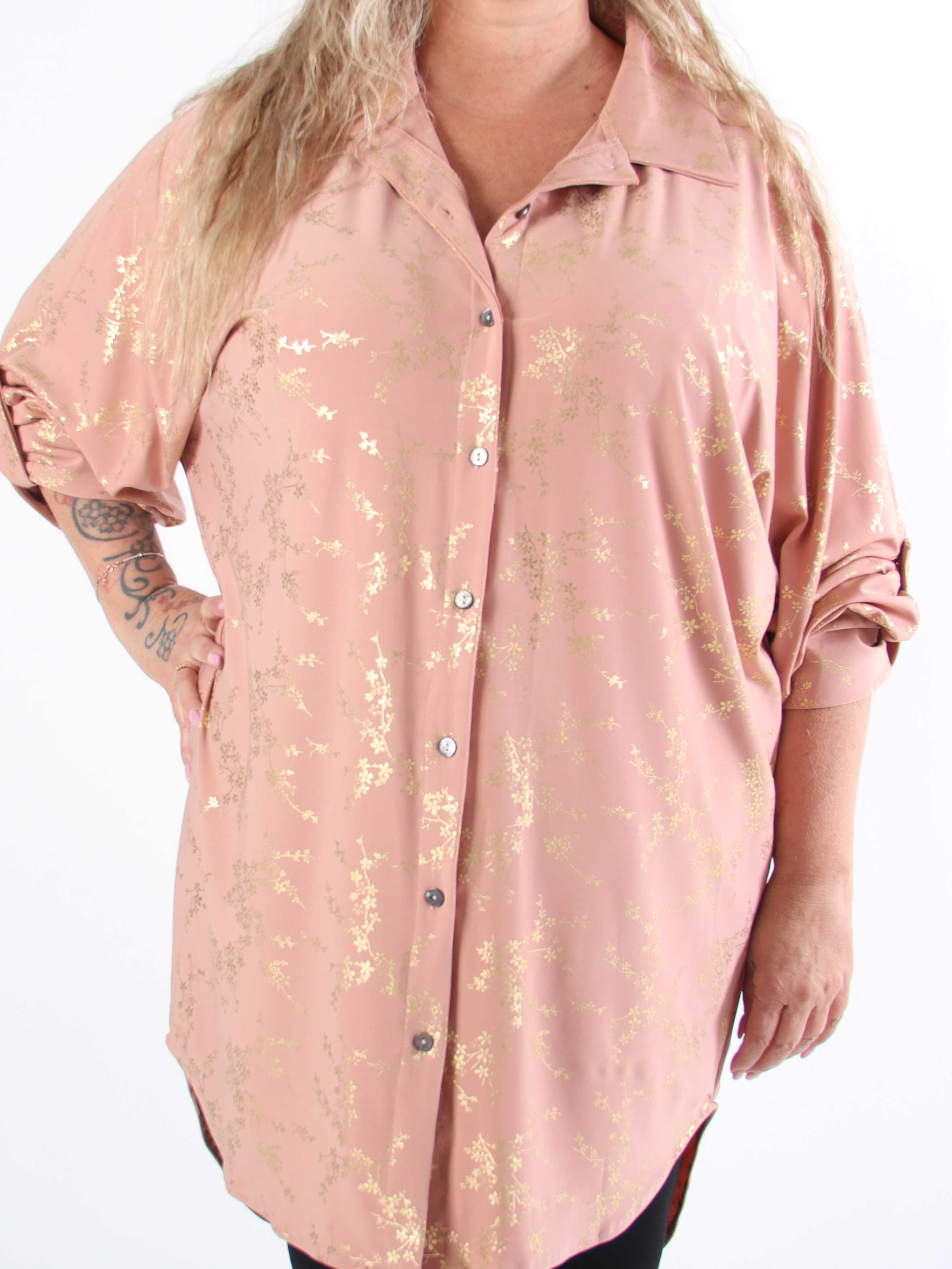 Mia Gold - Elastisk plus size skjortekjole med gulddetaljer