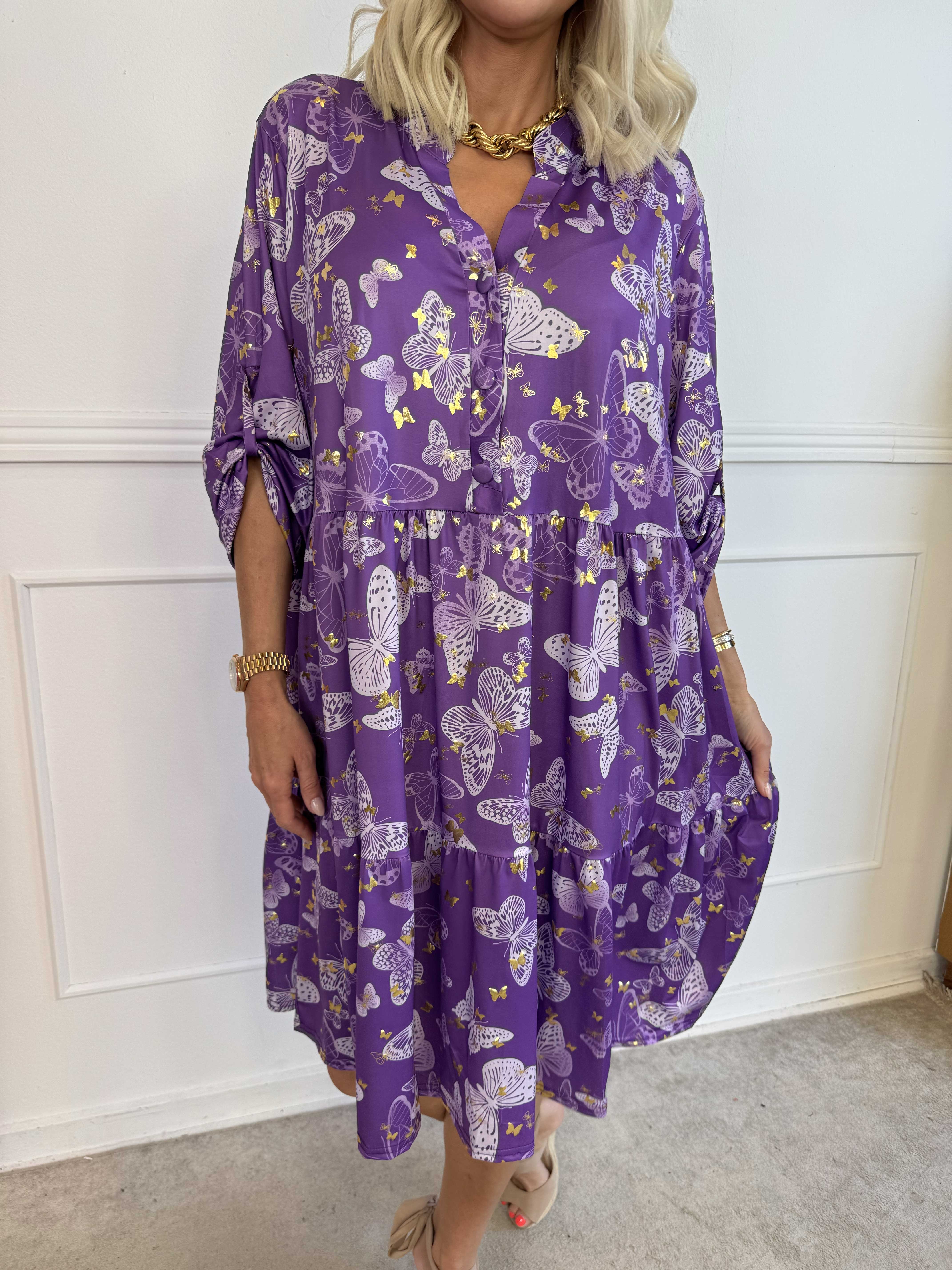 Milano Butterfly Midi - Elastisk kjole med sødt sommerfugleprint og A-facon