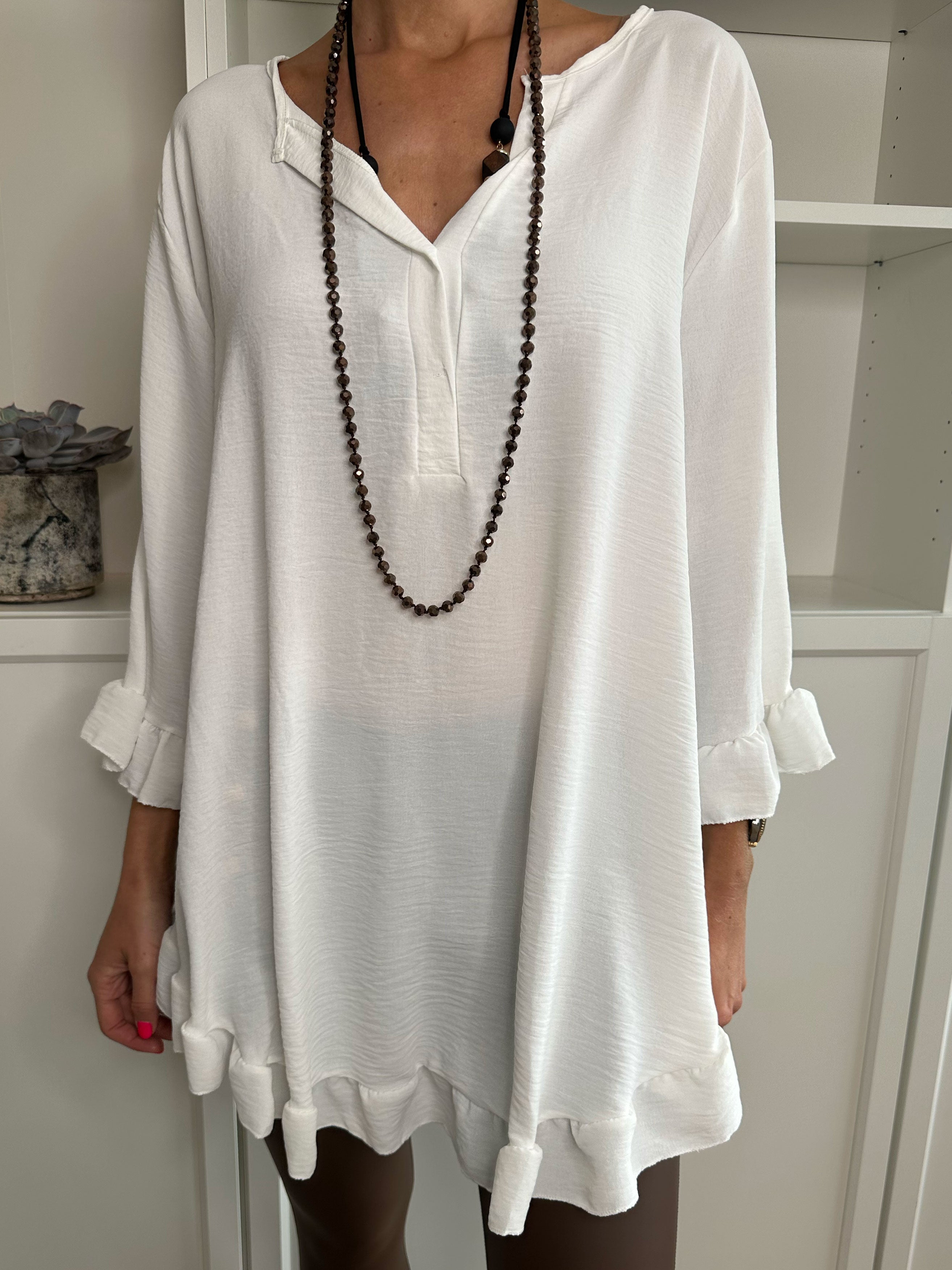 Mio Long - Sød tunika med flæsekanter