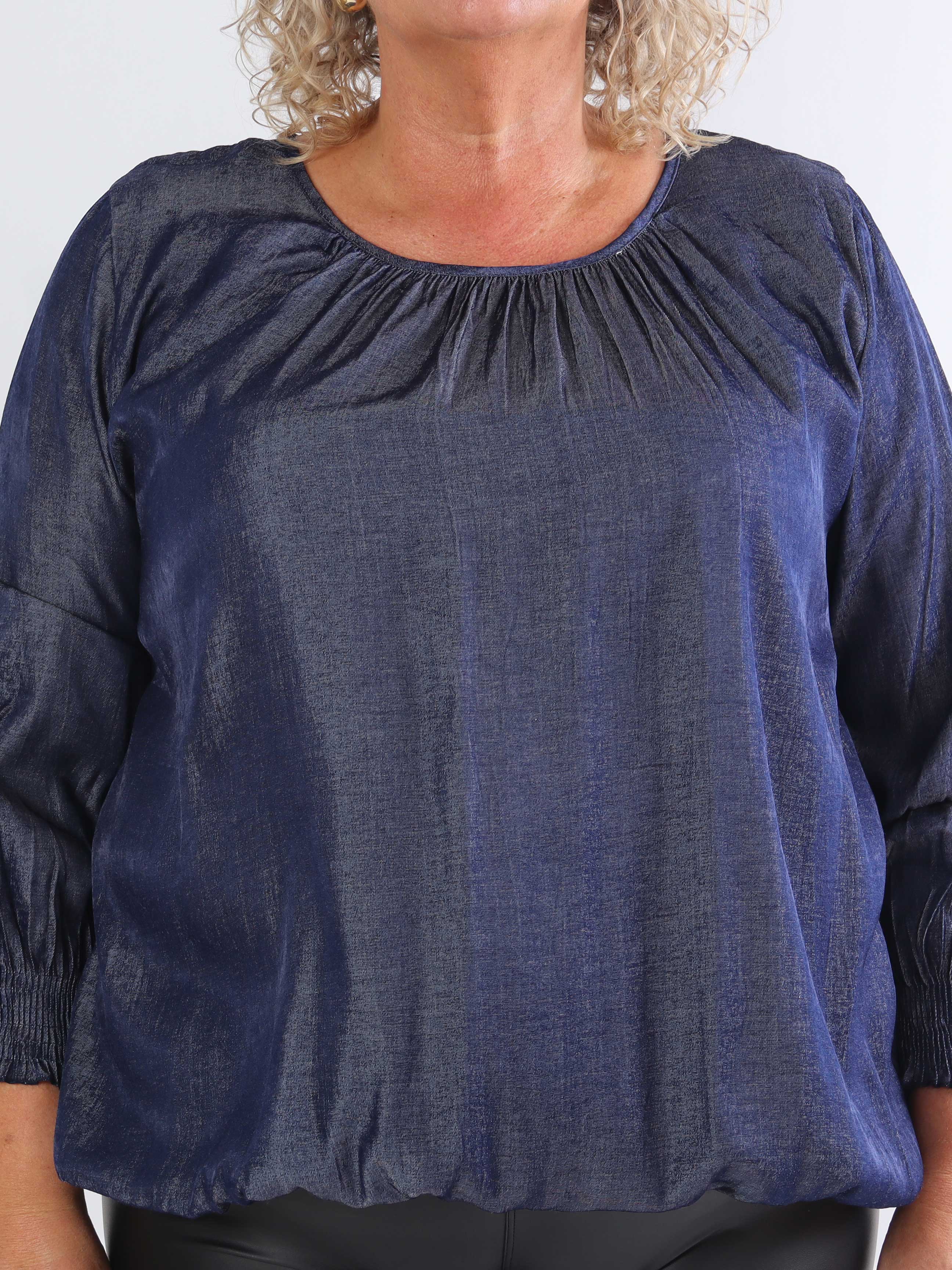 Miracle Denim Shirt L/S - Plus size bluse med elastikkant forneden