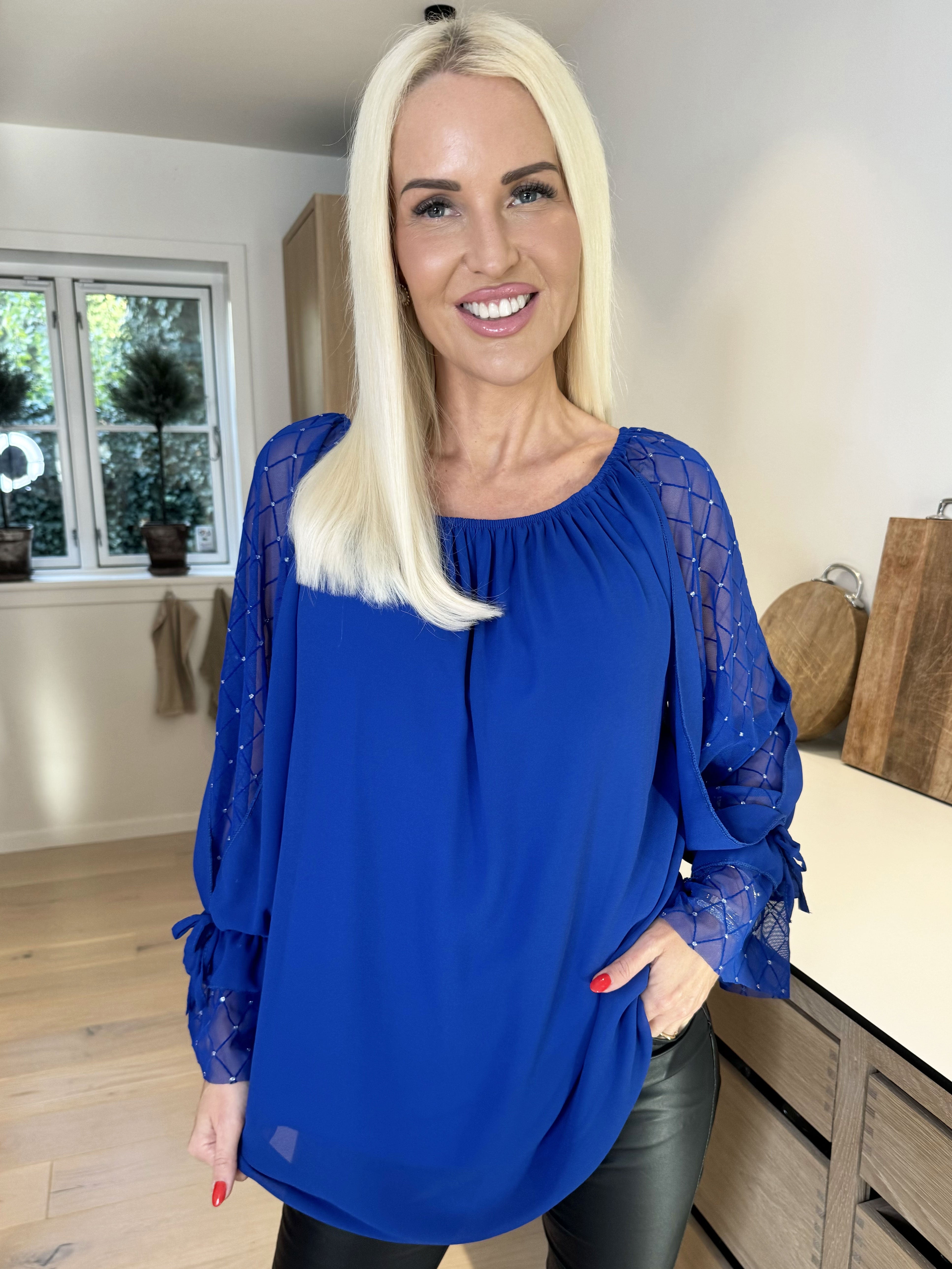 Ninell - Chiffontunika med flotte ærmer