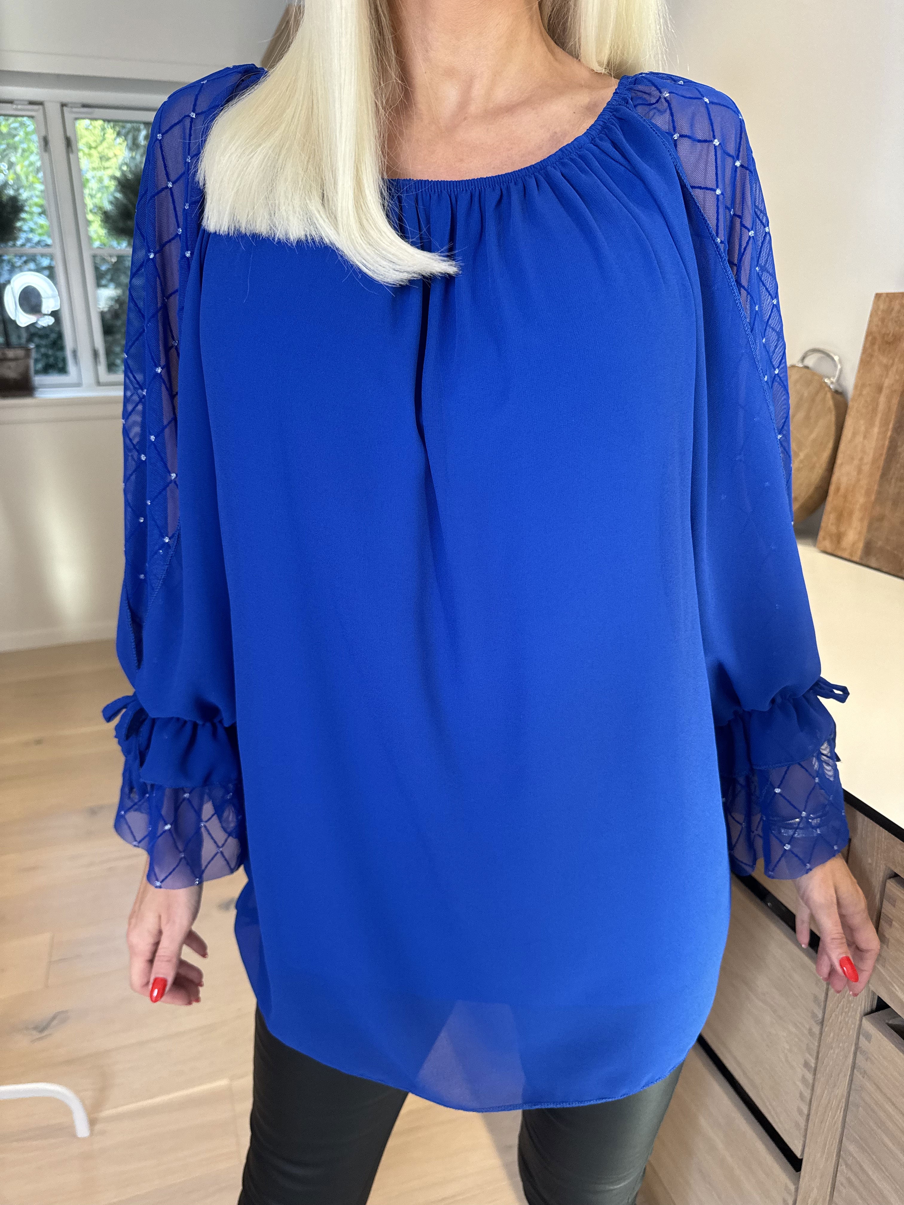 Ninell - Chiffontunika med flotte ærmer