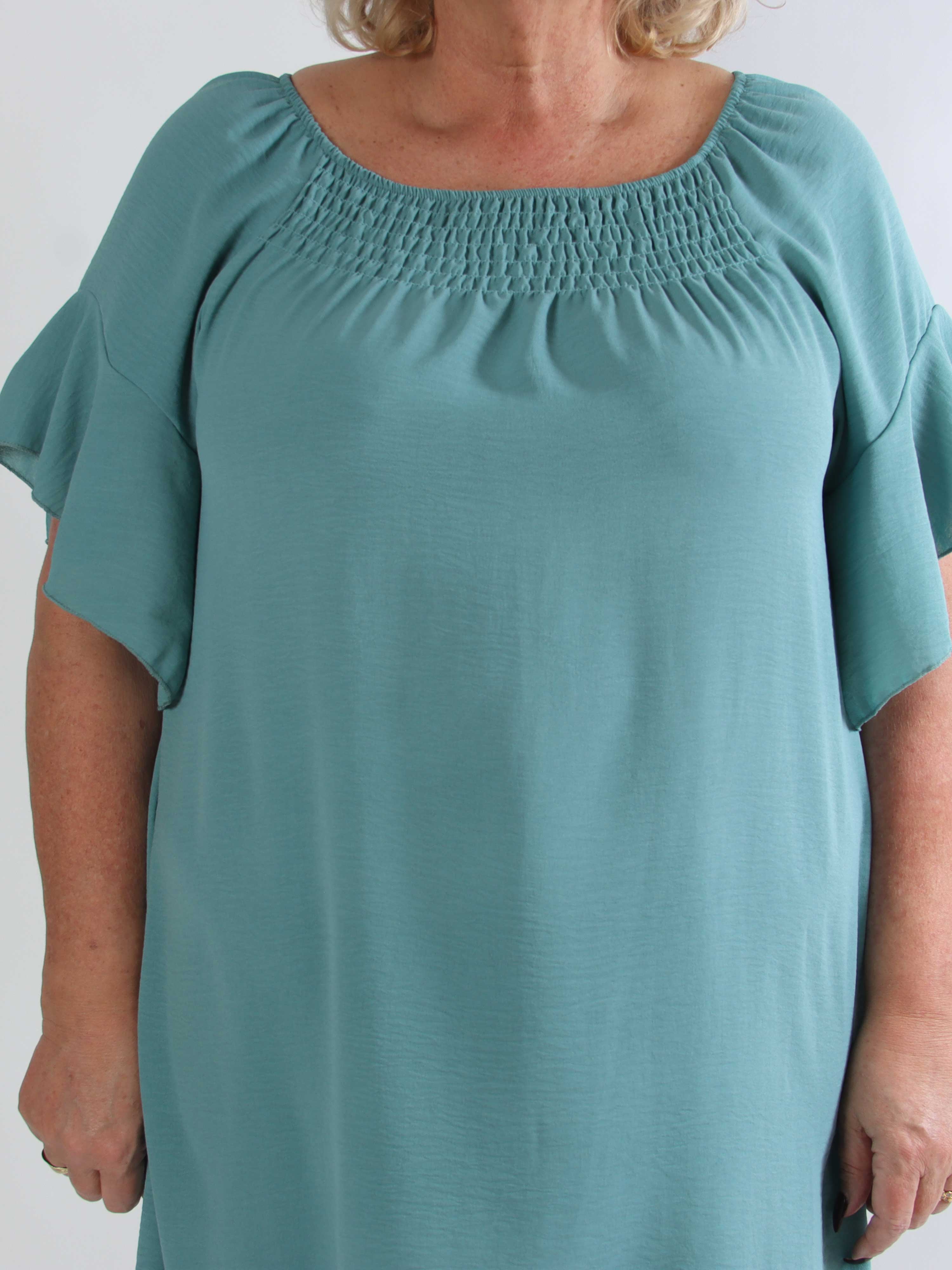 Octavia - Løs plus size tunikakjole med elastikkant i udskæringen