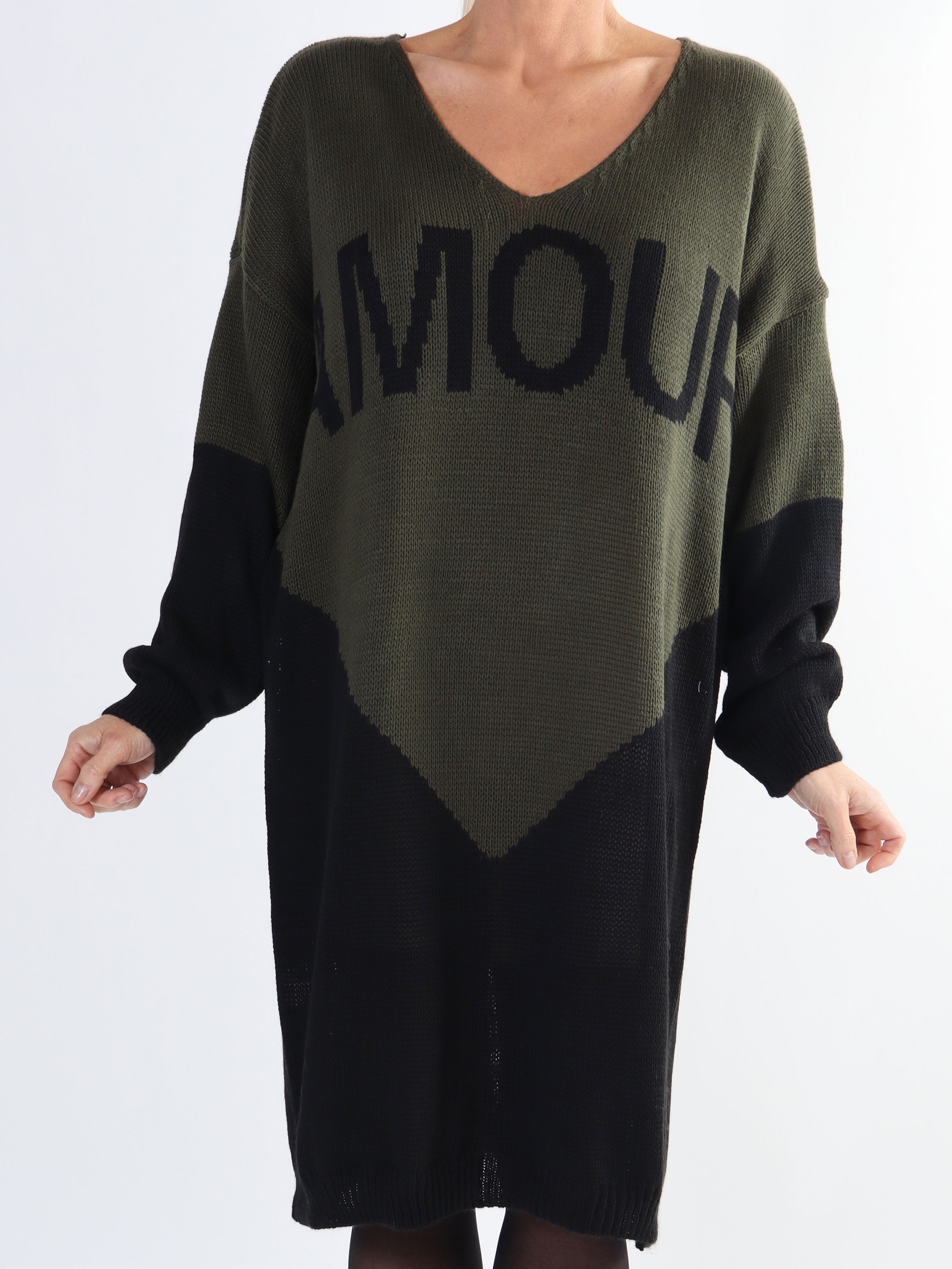 Palermo - Tofarvet plus size strikkjole med amour stående