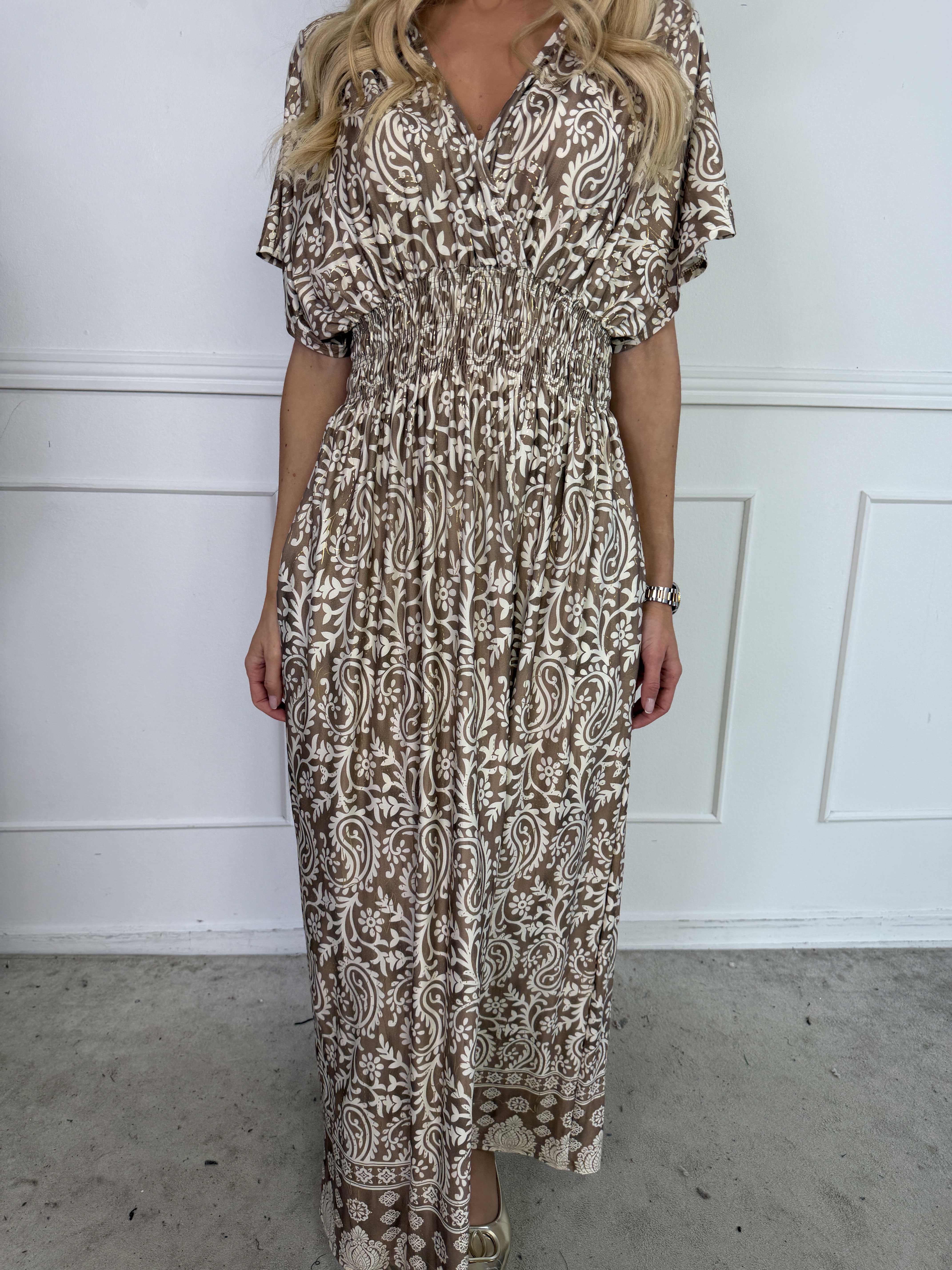 Pams Boteh - Lang elastisk mønstret kjole med lommer