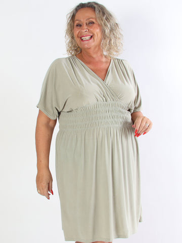 Pams Crystal Short - Kort elastisk plus size kjole med similisten