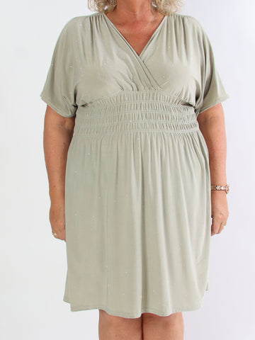 Pams Crystal Short - Kort elastisk plus size kjole med similisten