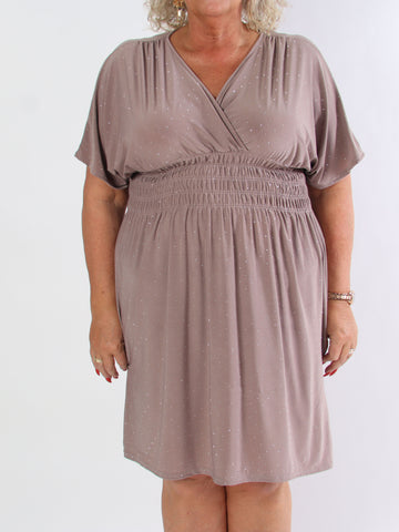 Pams Crystal Short - Kort elastisk plus size kjole med similisten