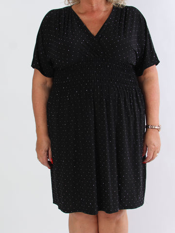 Pams Crystal Short - Kort elastisk plus size kjole med similisten