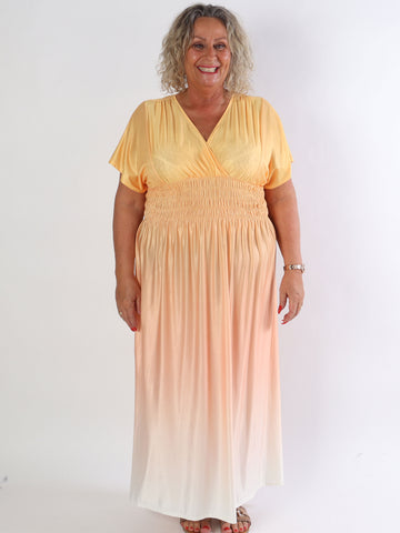 Pams Fade - Lang flerfarvet elastisk plus size kjole